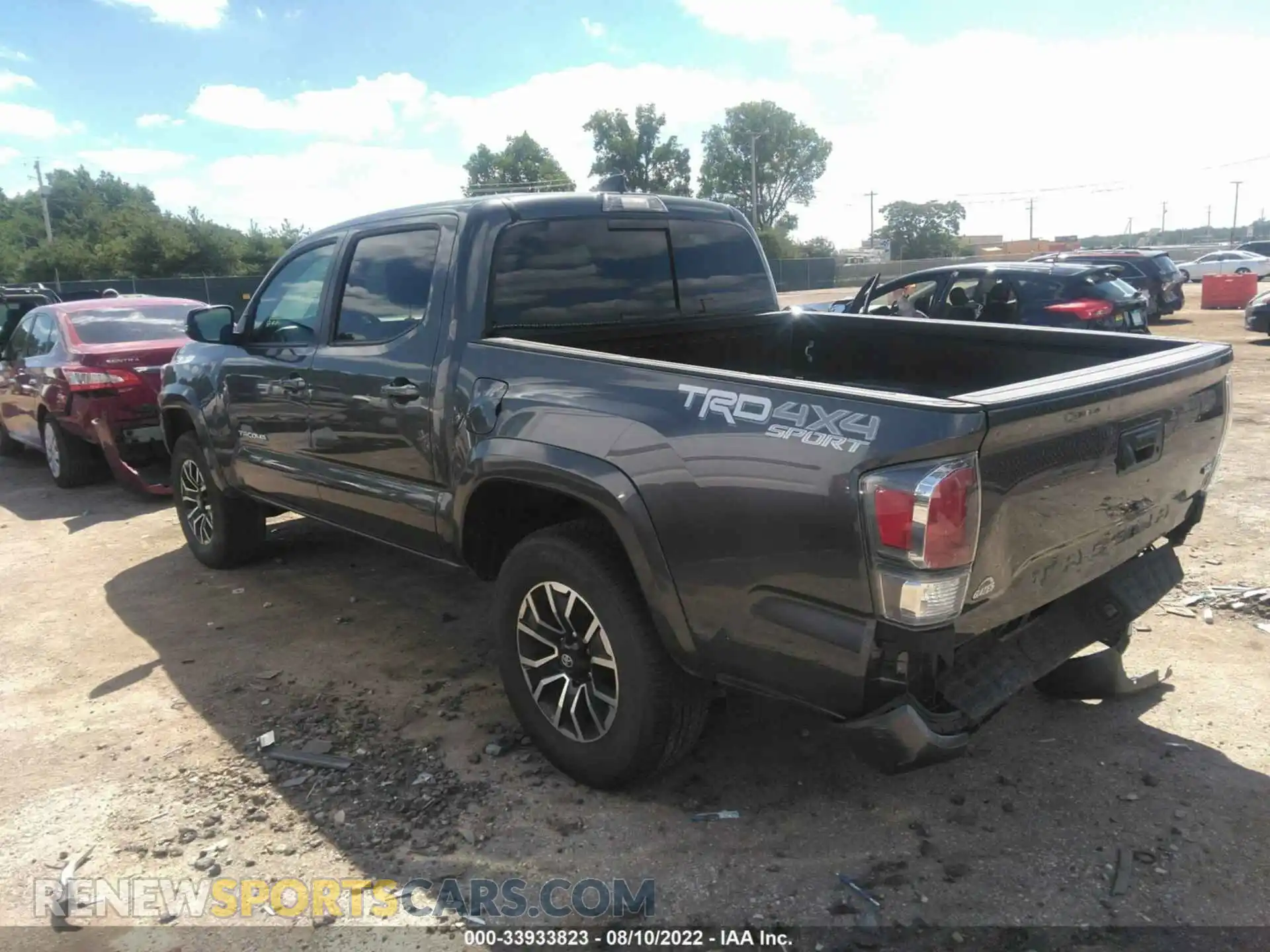 3 Фотография поврежденного автомобиля 3TYCZ5AN6MT040326 TOYOTA TACOMA 4WD 2021