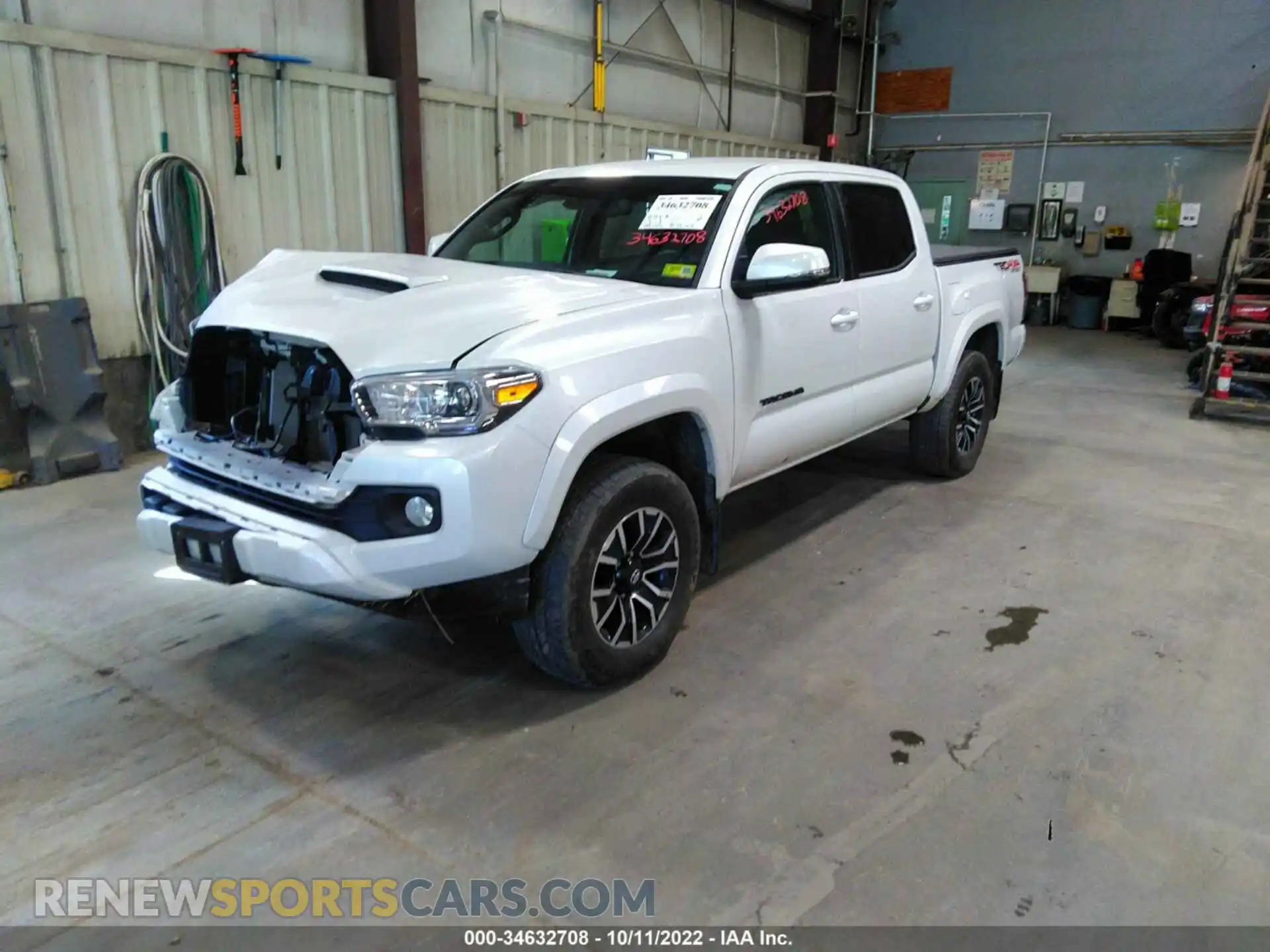 2 fotografías del automóvil dañado 3TYCZ5AN9MT024220 TOYOTA TACOMA 4WD 2021