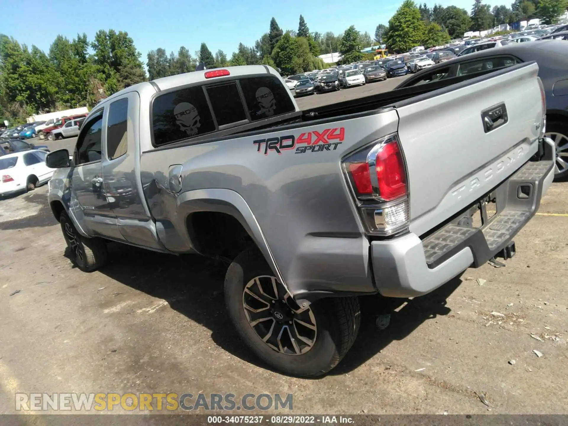 3 Фотография поврежденного автомобиля 3TYSZ5AN1MT020514 TOYOTA TACOMA 4WD 2021
