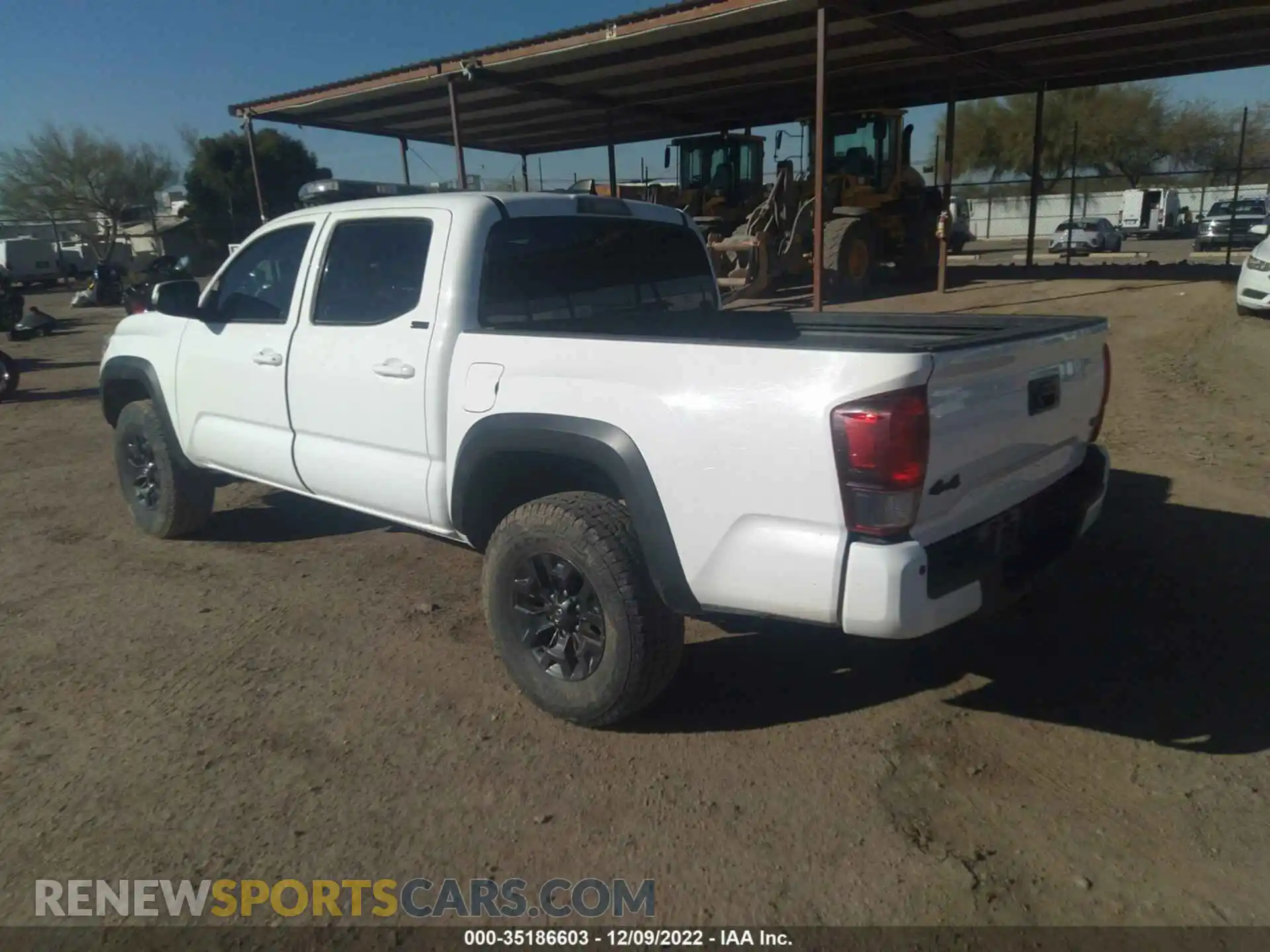 3 Фотография поврежденного автомобиля 5TFCZ5AN1MX264173 TOYOTA TACOMA 4WD 2021