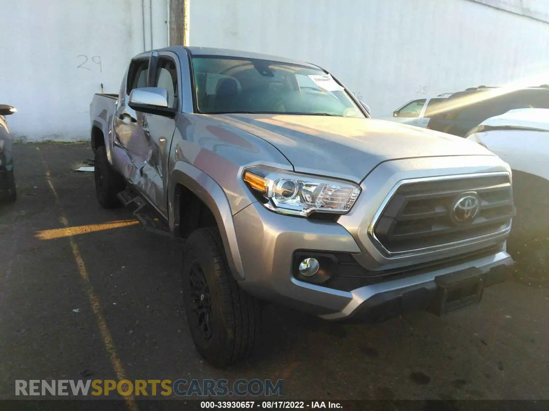 1 Фотография поврежденного автомобиля 5TFCZ5AN2MX281323 TOYOTA TACOMA 4WD 2021
