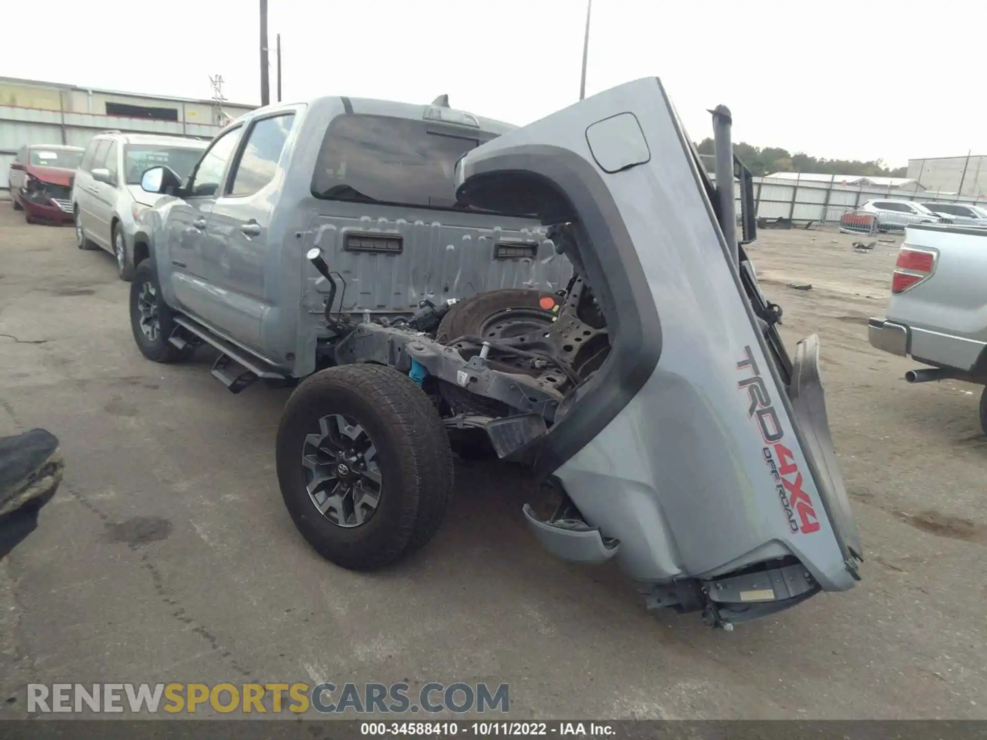 3 Фотография поврежденного автомобиля 5TFCZ5AN3MX252851 TOYOTA TACOMA 4WD 2021