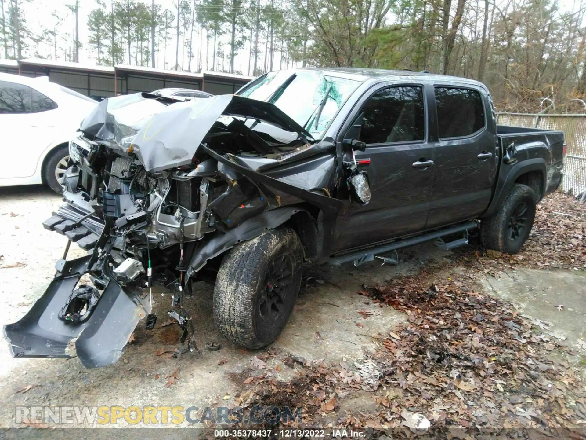 2 Фотография поврежденного автомобиля 5TFCZ5AN8MX261108 TOYOTA TACOMA 4WD 2021