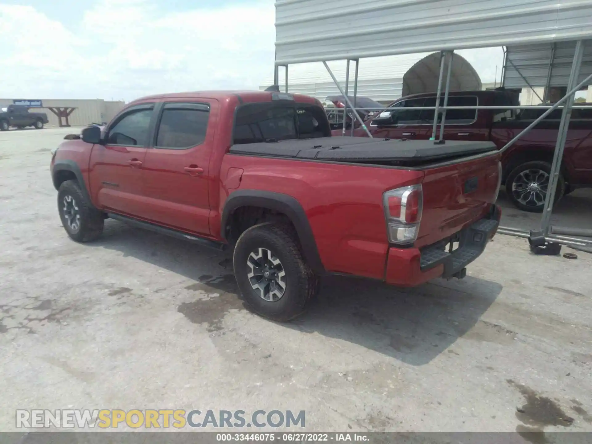 3 fotografías del automóvil dañado 5TFCZ5AN9MX258332 TOYOTA TACOMA 4WD 2021