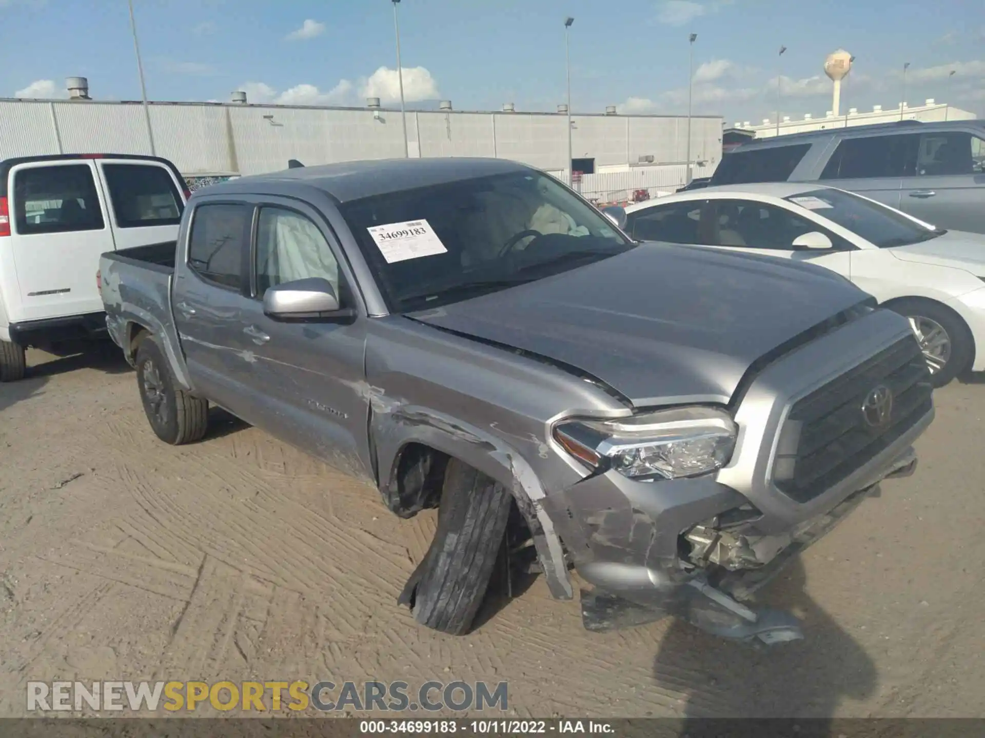 1 Фотография поврежденного автомобиля 5TFCZ5AN9MX268939 TOYOTA TACOMA 4WD 2021