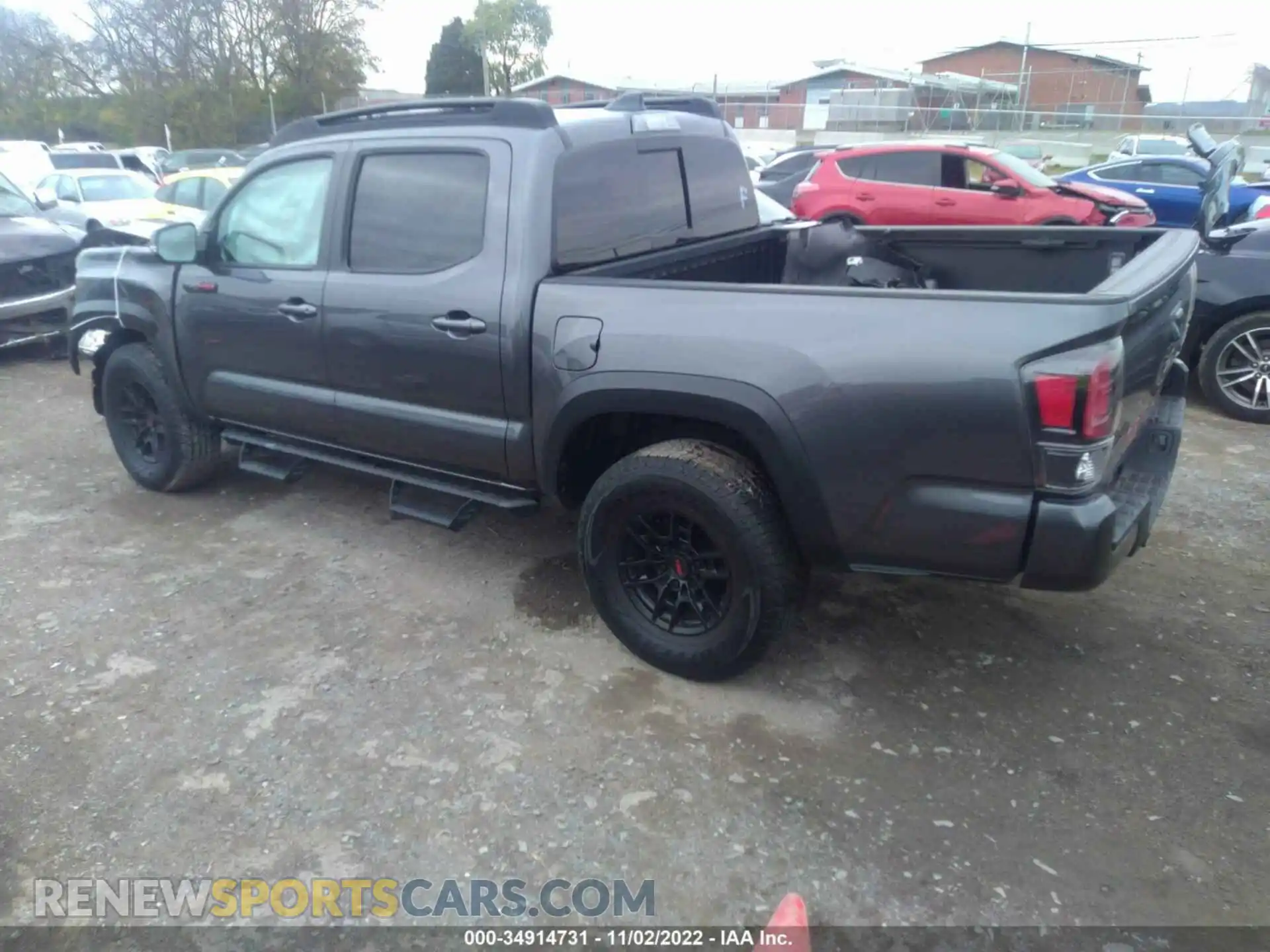 3 Фотография поврежденного автомобиля 5TFCZ5AN9MX276569 TOYOTA TACOMA 4WD 2021