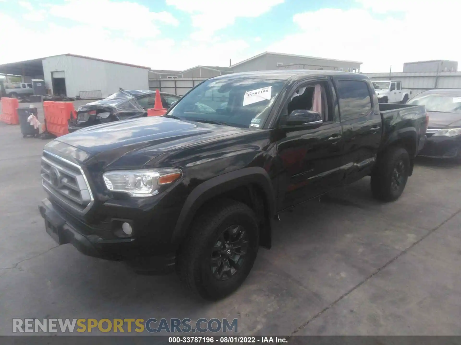 2 Фотография поврежденного автомобиля 5TFCZ5ANXMX278542 TOYOTA TACOMA 4WD 2021