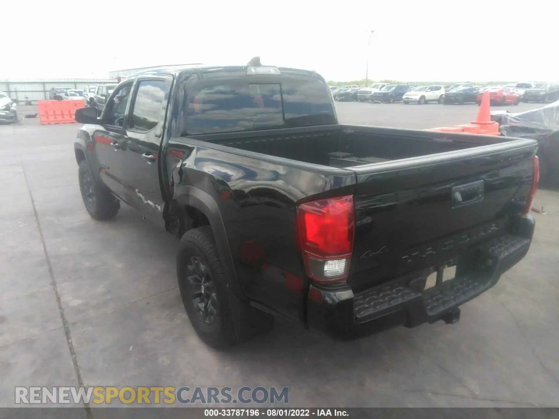 3 Фотография поврежденного автомобиля 5TFCZ5ANXMX278542 TOYOTA TACOMA 4WD 2021