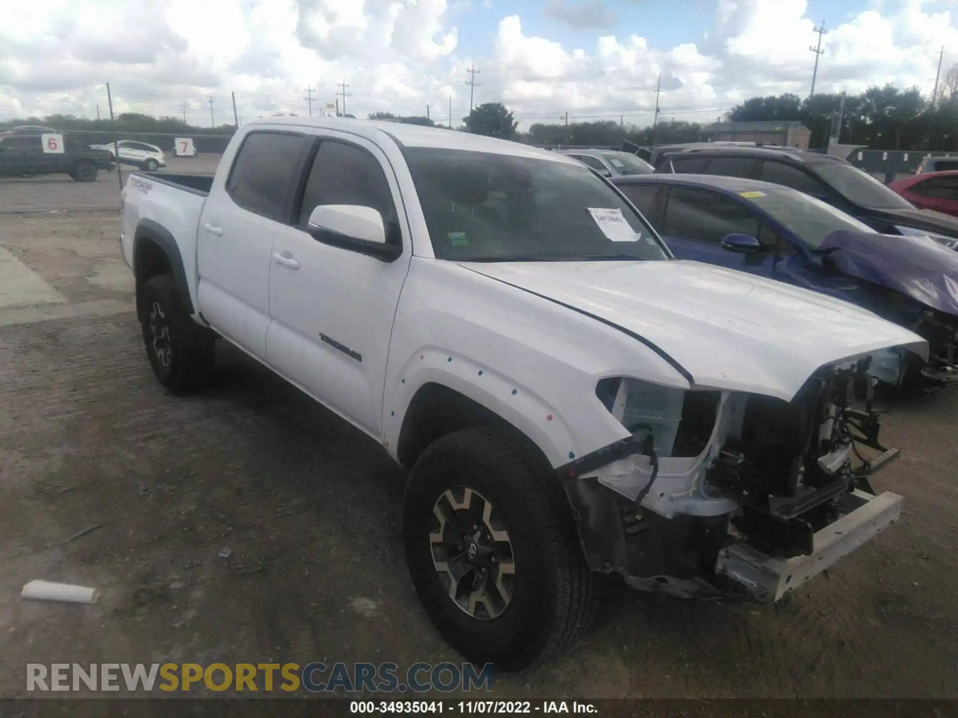 1 Photograph of a damaged car 3TMCZ5AN7NM516001 TOYOTA TACOMA 4WD 2022