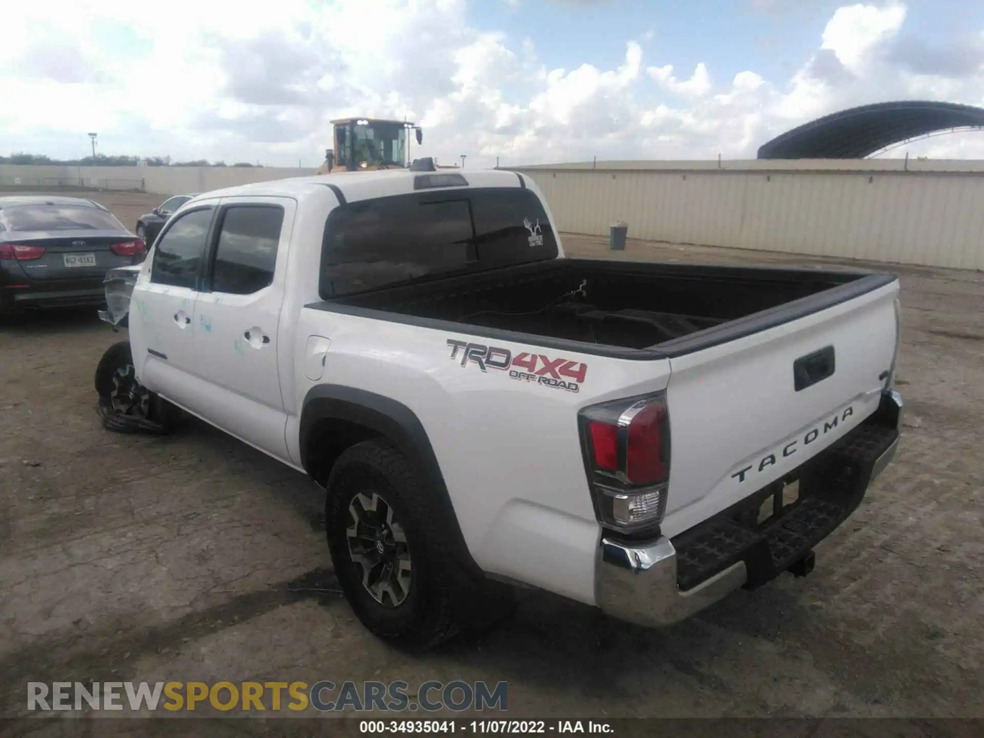 3 Photograph of a damaged car 3TMCZ5AN7NM516001 TOYOTA TACOMA 4WD 2022