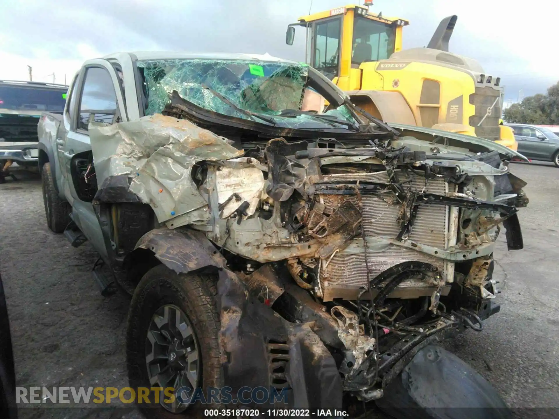 1 Photograph of a damaged car 3TMDZ5BN3NM131909 TOYOTA TACOMA 4WD 2022