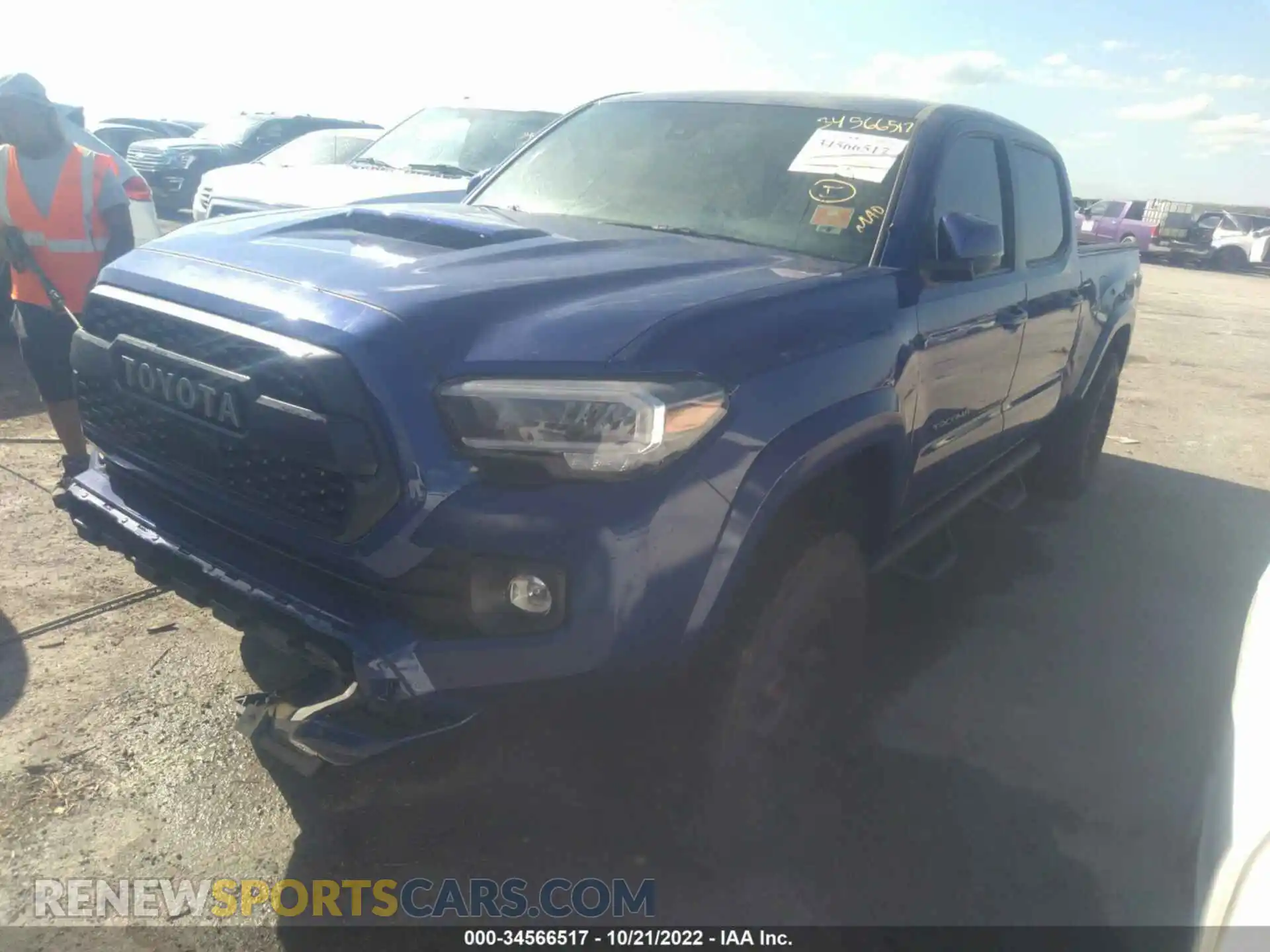 2 Photograph of a damaged car 3TMDZ5BN9NM127105 TOYOTA TACOMA 4WD 2022