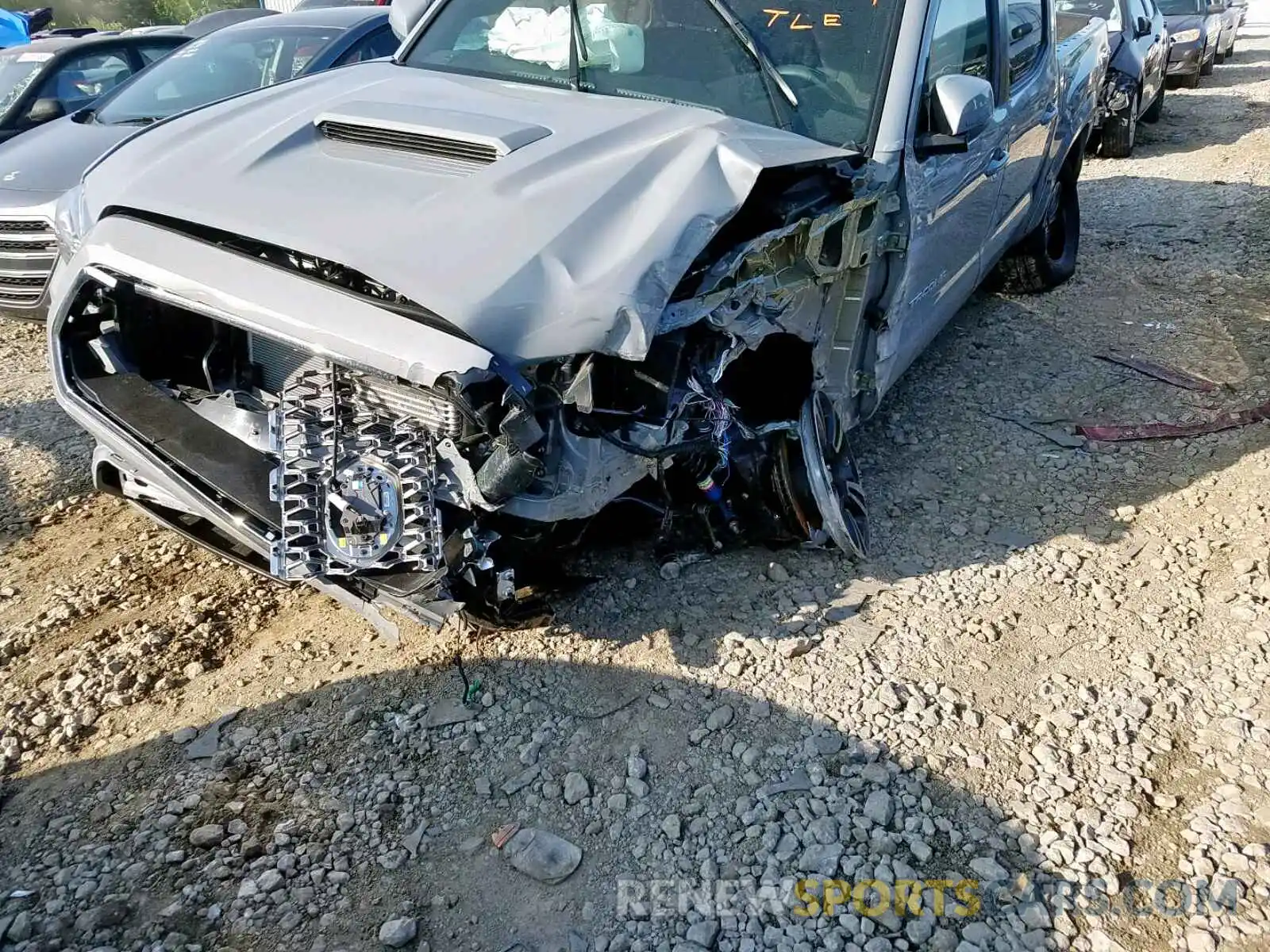 9 Photograph of a damaged car 3TMCZ5AN2KM262029 TOYOTA TACOMA DOU 2019