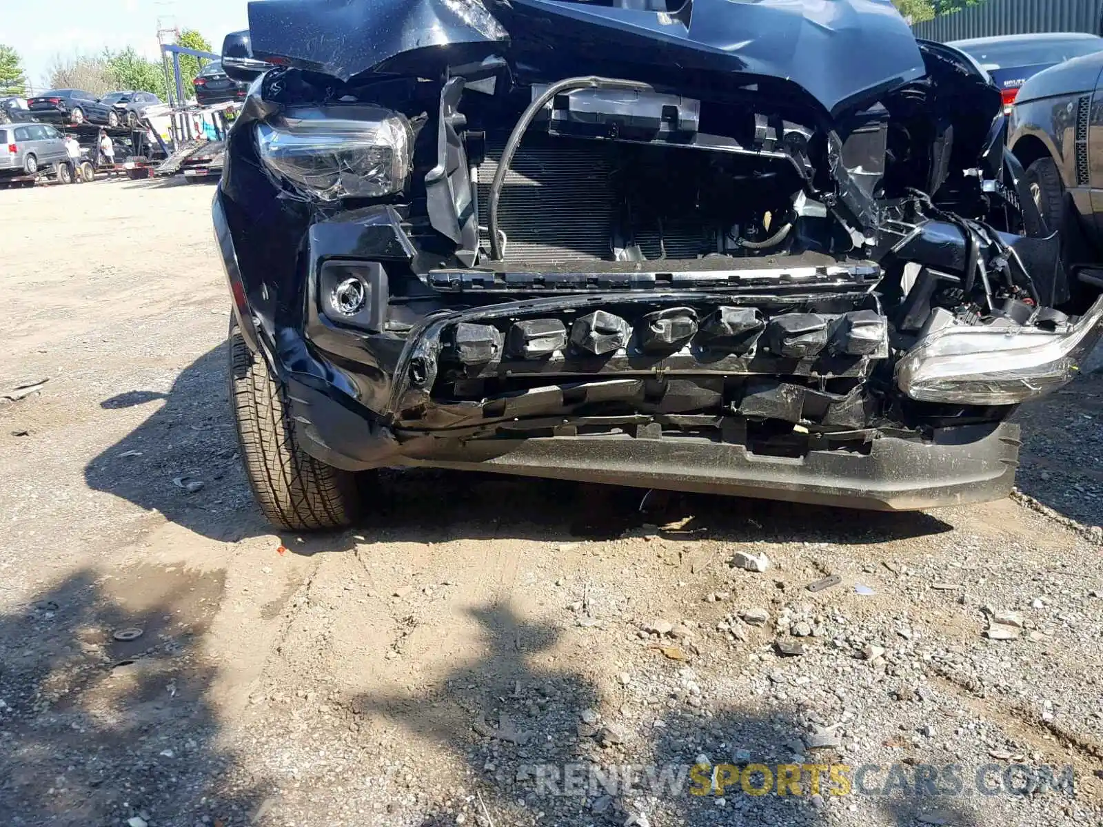 9 Photograph of a damaged car 3TMDZ5BN1KM055845 TOYOTA TACOMA DOU 2019