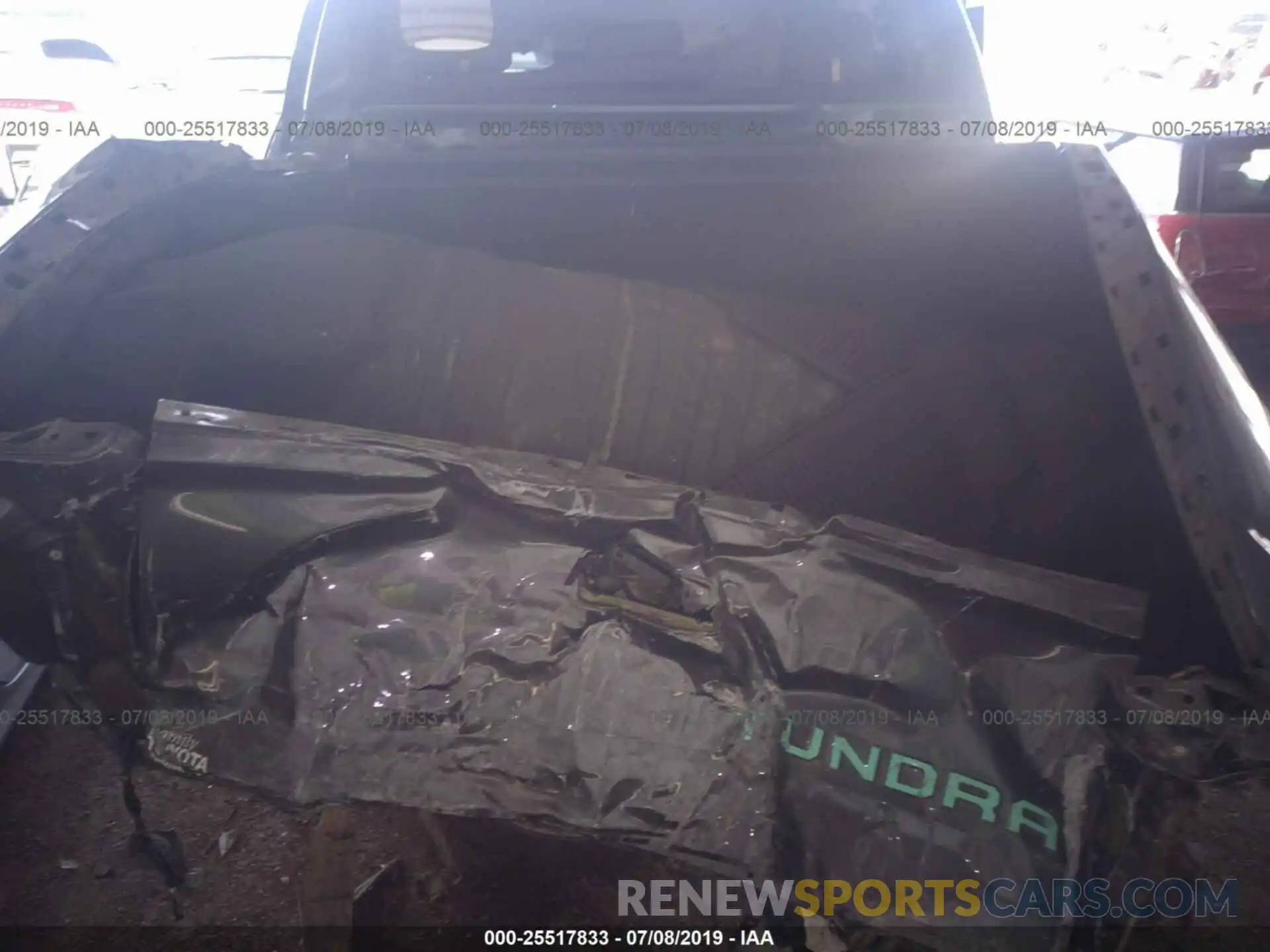 8 Photograph of a damaged car 5TFDY5F14KX782112 TOYOTA TUNDRA 2019