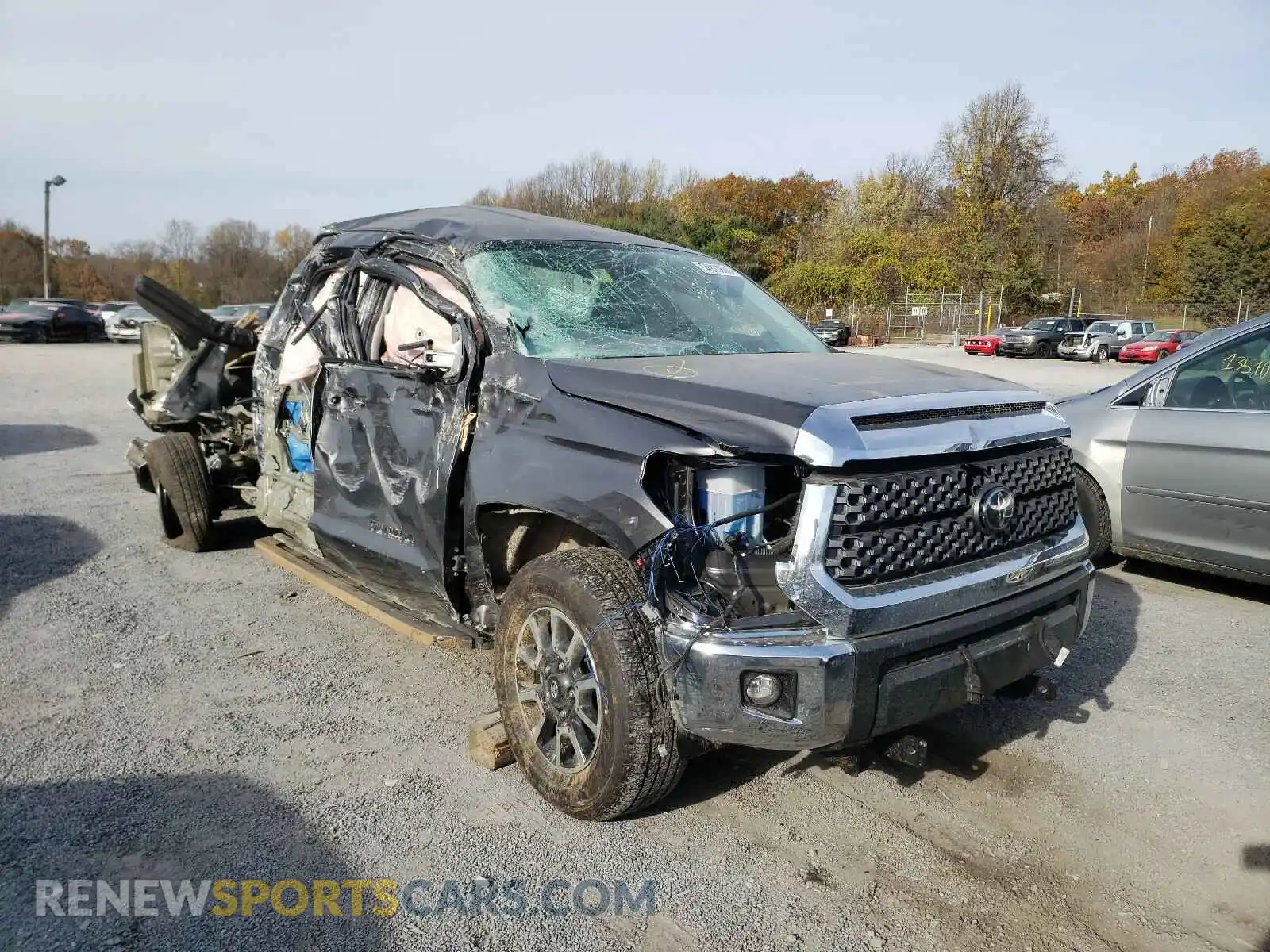 1 Фотография поврежденного автомобиля 5TFUY5F12LX901311 TOYOTA TUNDRA 2020