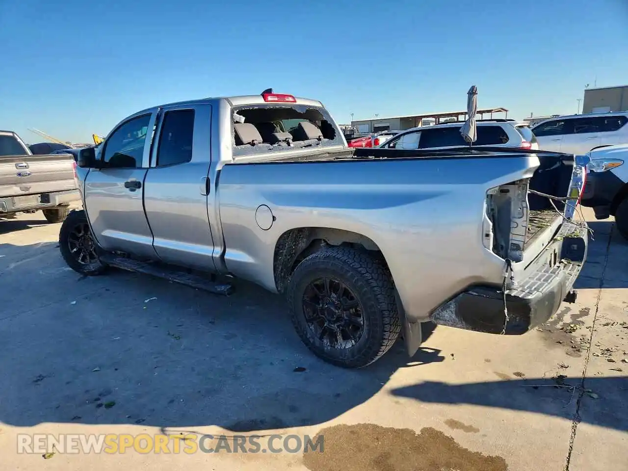2 Photograph of a damaged car 5TFRY5F1XMX282013 TOYOTA TUNDRA 2021
