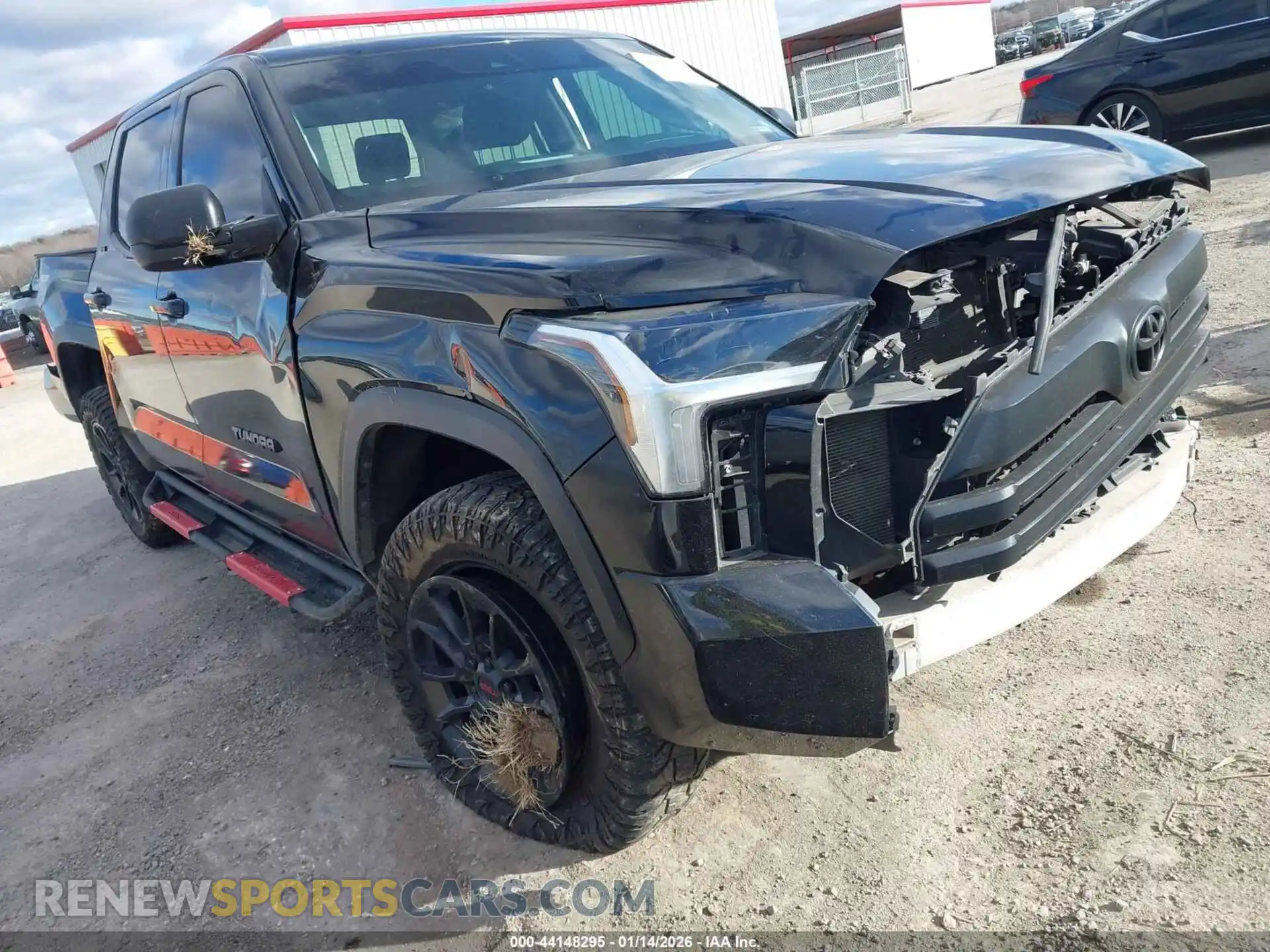 1 Фотография поврежденного автомобиля 5TFLA5DB7NX041467 TOYOTA TUNDRA 2022