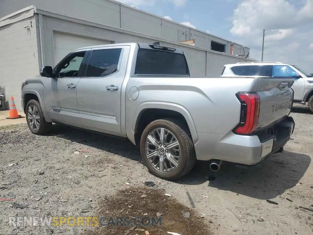2 Photograph of a damaged car 5TFVC5DB2PX024694 TOYOTA TUNDRA 2023