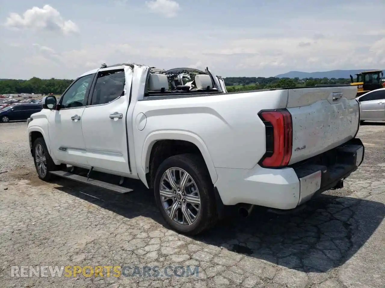 2 Photograph of a damaged car 5TFVC5DB1RX076322 TOYOTA TUNDRA 2024