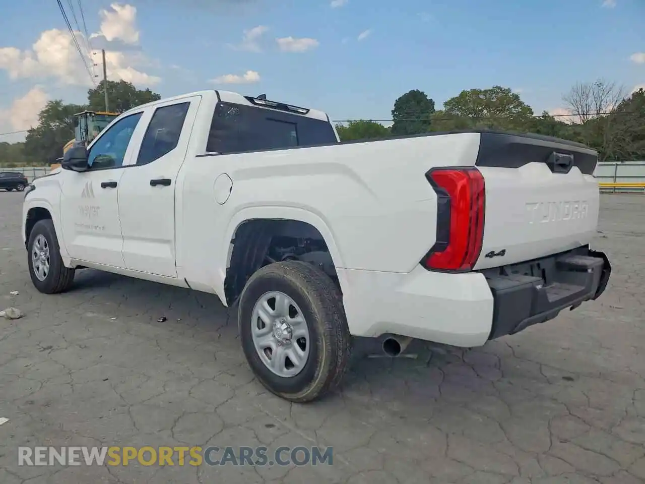 2 fotografías del automóvil dañado 5TFKB5DA8SX273653 TOYOTA TUNDRA 2025