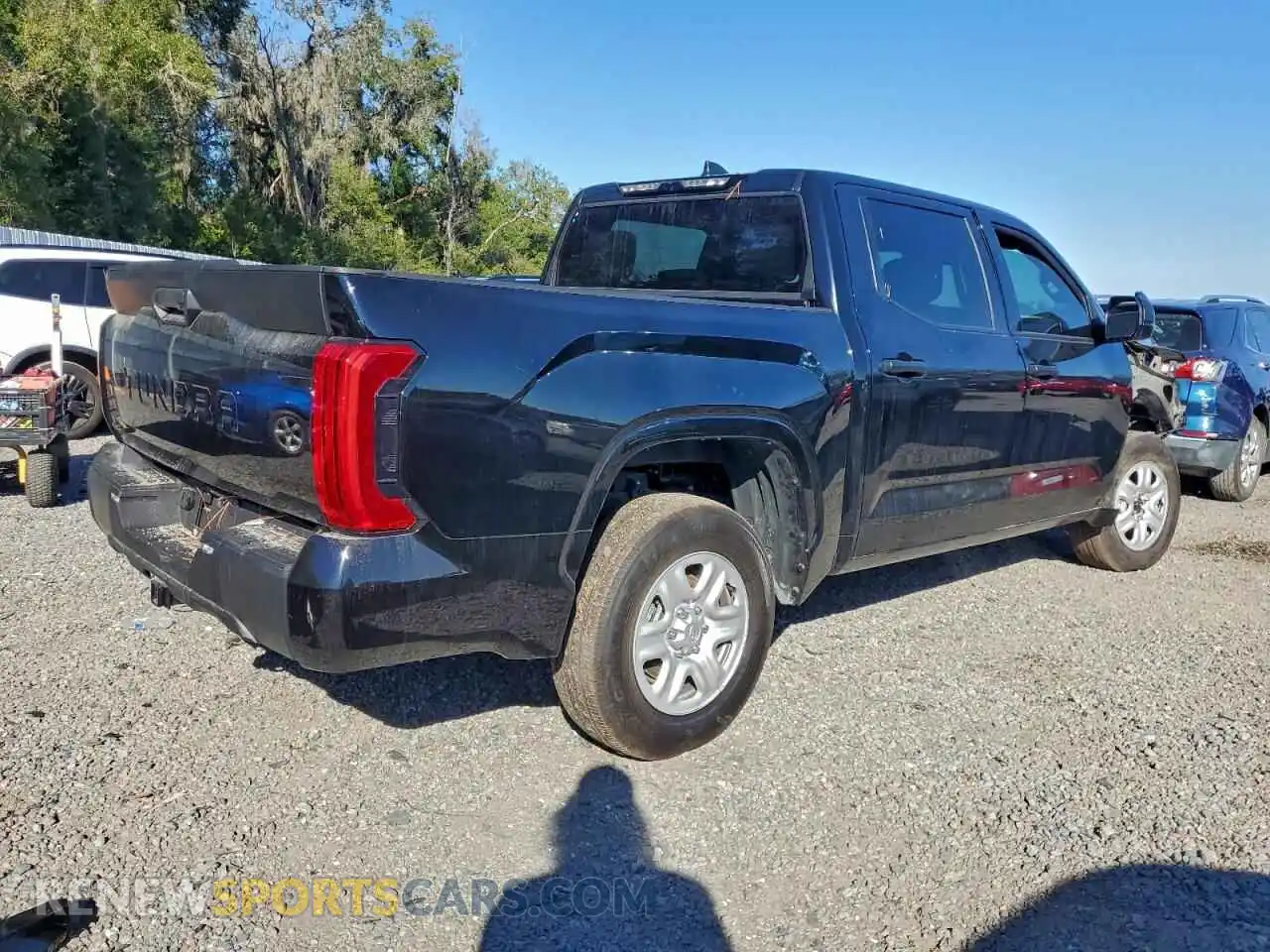 3 Photograph of a damaged car 5TFKB5DB2SX295446 TOYOTA TUNDRA 2025