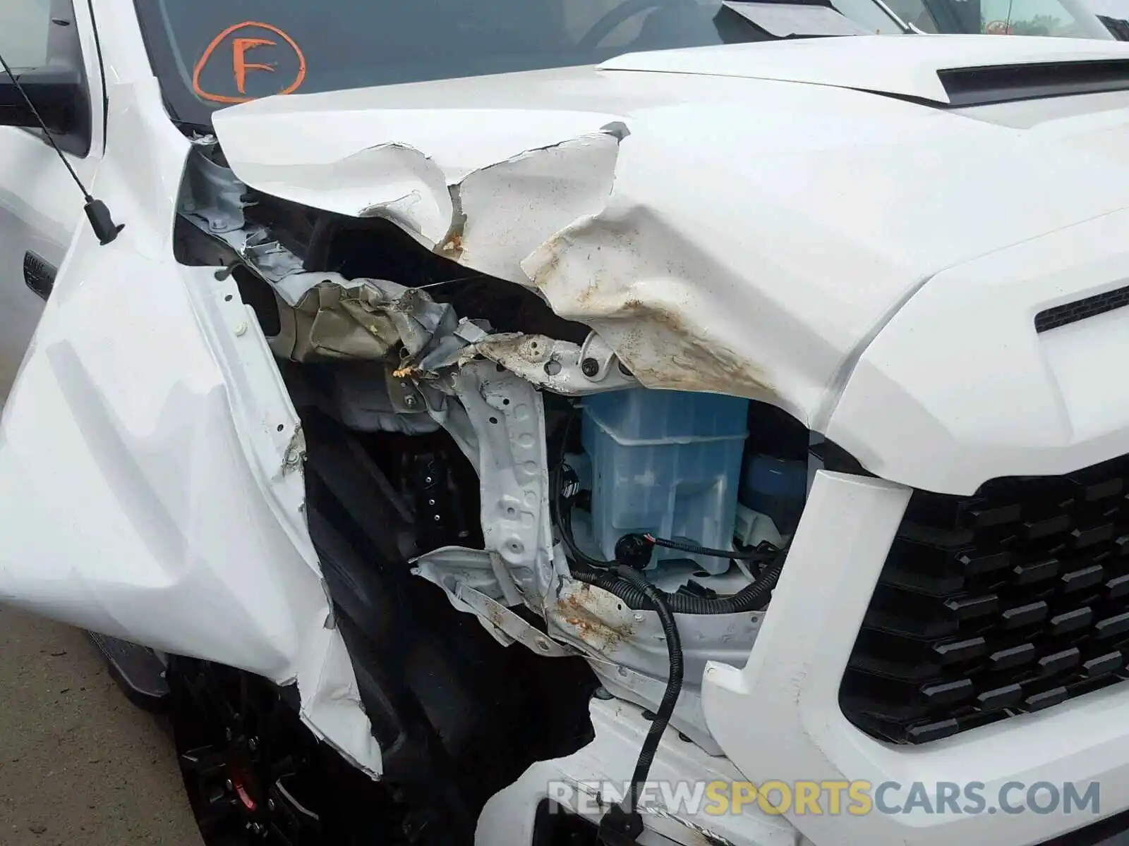 9 Photograph of a damaged car 5TFDY5F10KX803179 TOYOTA TUNDRA CRE 2019