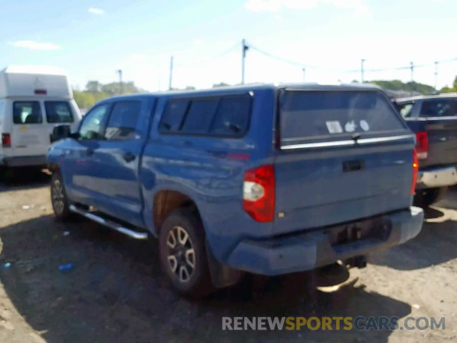 3 Photograph of a damaged car 5TFDY5F1XKX781370 TOYOTA TUNDRA CRE 2019
