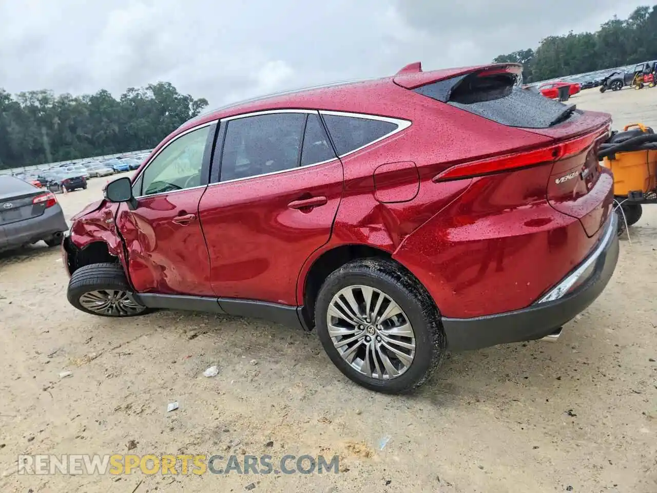 2 Photograph of a damaged car JTEAAAAH4MJ049385 TOYOTA VENZA 2021