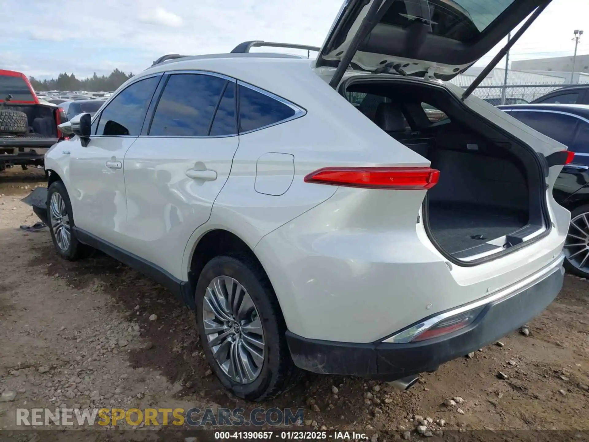 3 Photograph of a damaged car JTEAAAAH7MJ043841 TOYOTA VENZA 2021