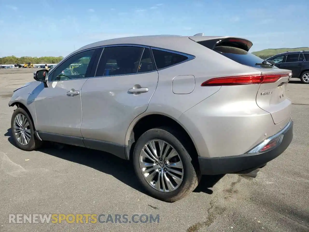 2 Photograph of a damaged car JTEAAAAH9MJ046501 TOYOTA VENZA 2021