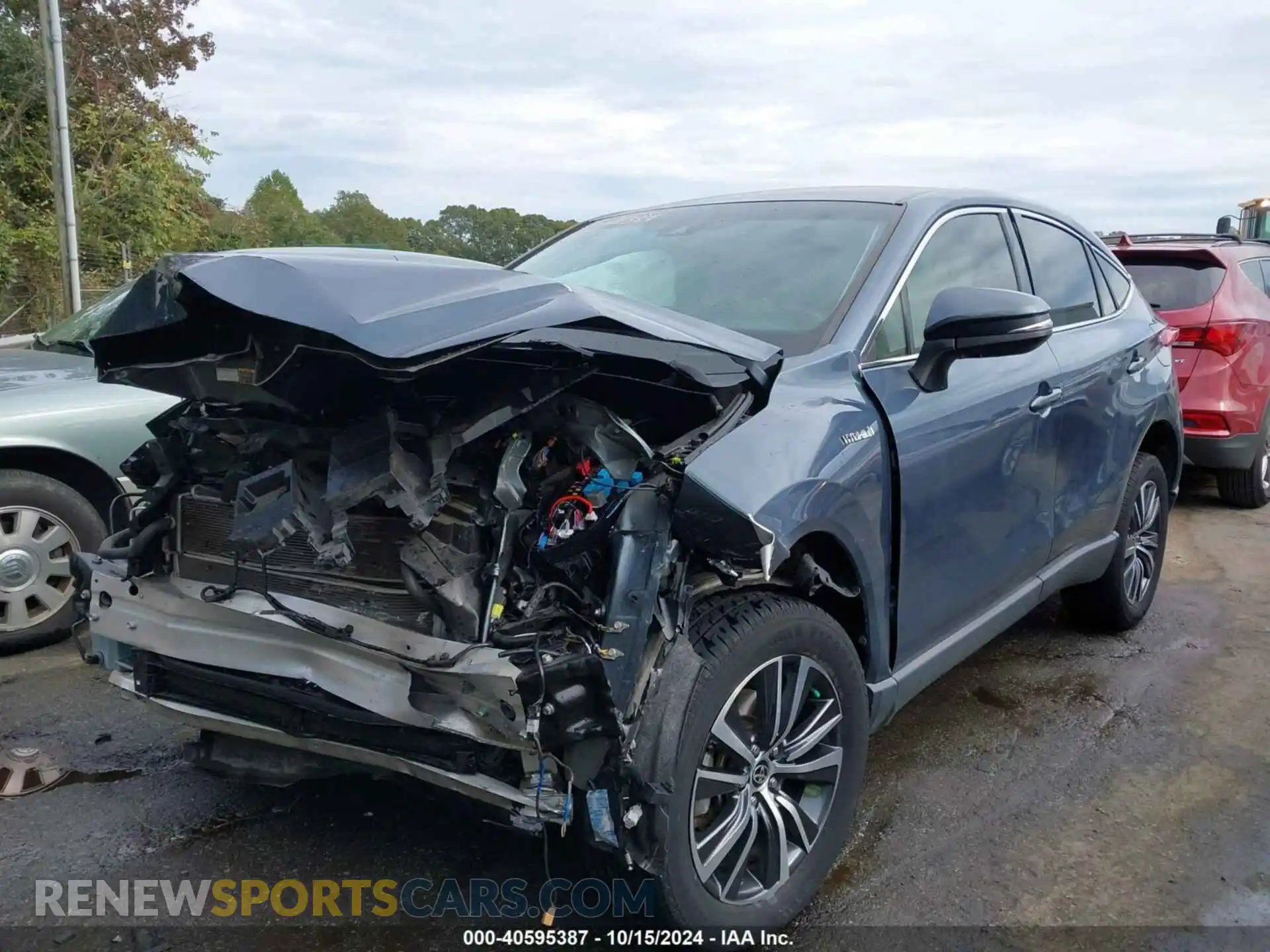 2 Photograph of a damaged car JTEAAAAHXMJ015998 TOYOTA VENZA 2021