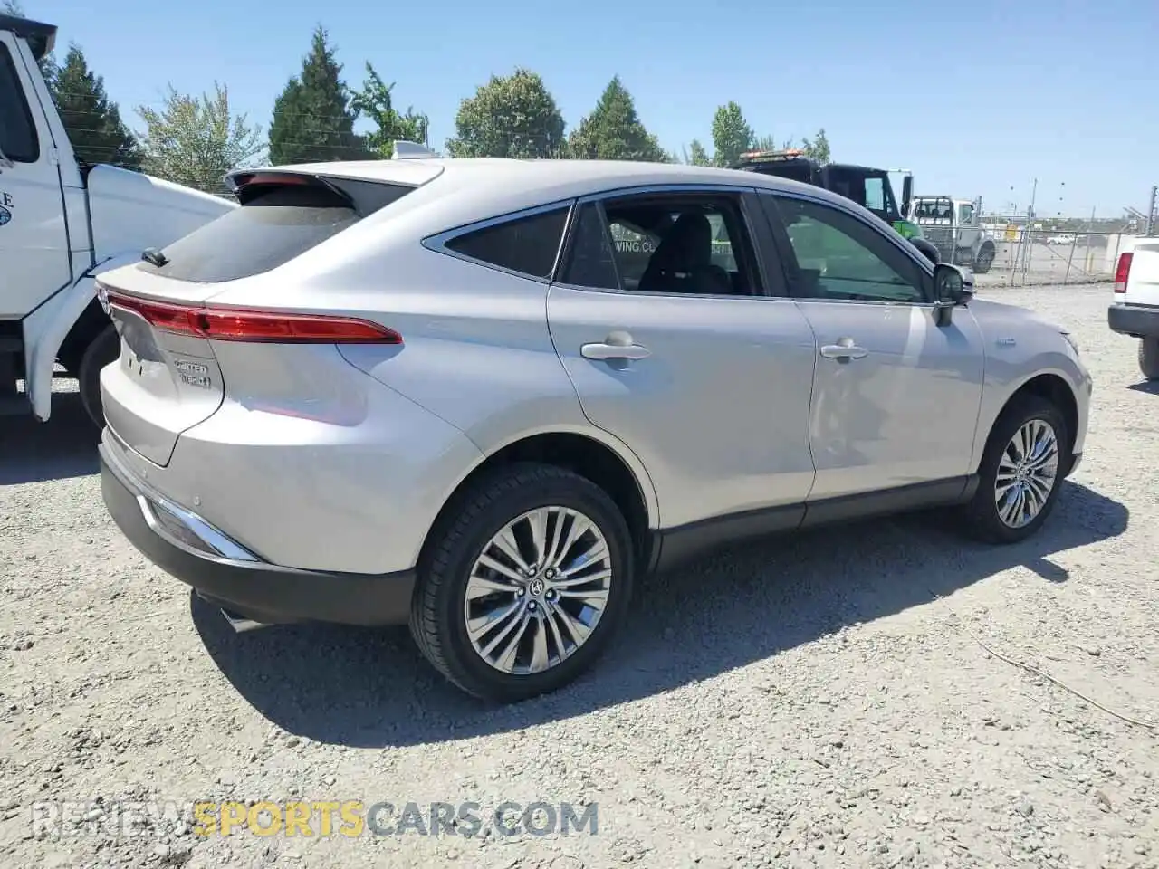 3 Photograph of a damaged car JTEAAAAHXMJ044790 TOYOTA VENZA 2021