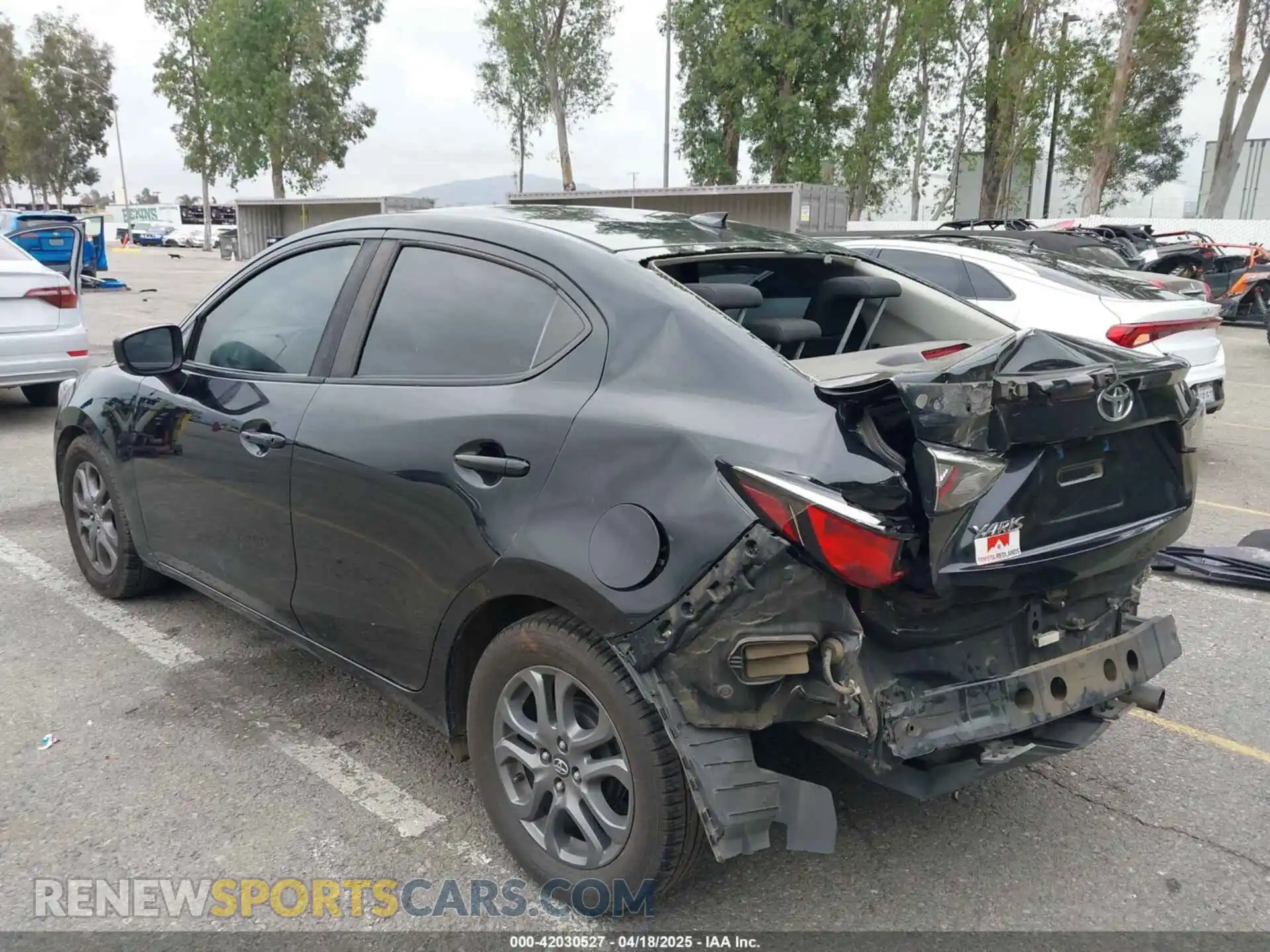 3 Photograph of a damaged car 3MYDLBYV2KY524586 TOYOTA YARIS 2019