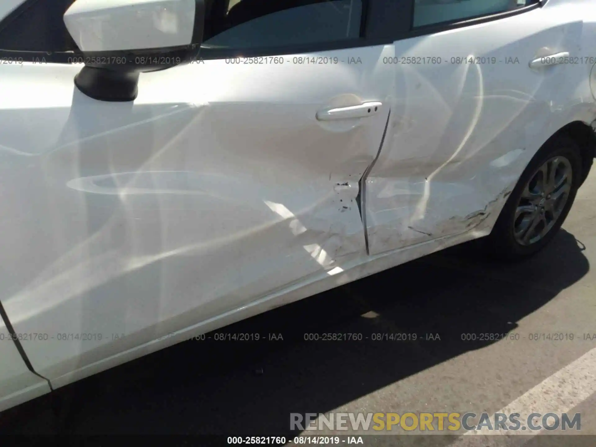 6 Photograph of a damaged car 3MYDLBYV5KY517065 TOYOTA YARIS 2019