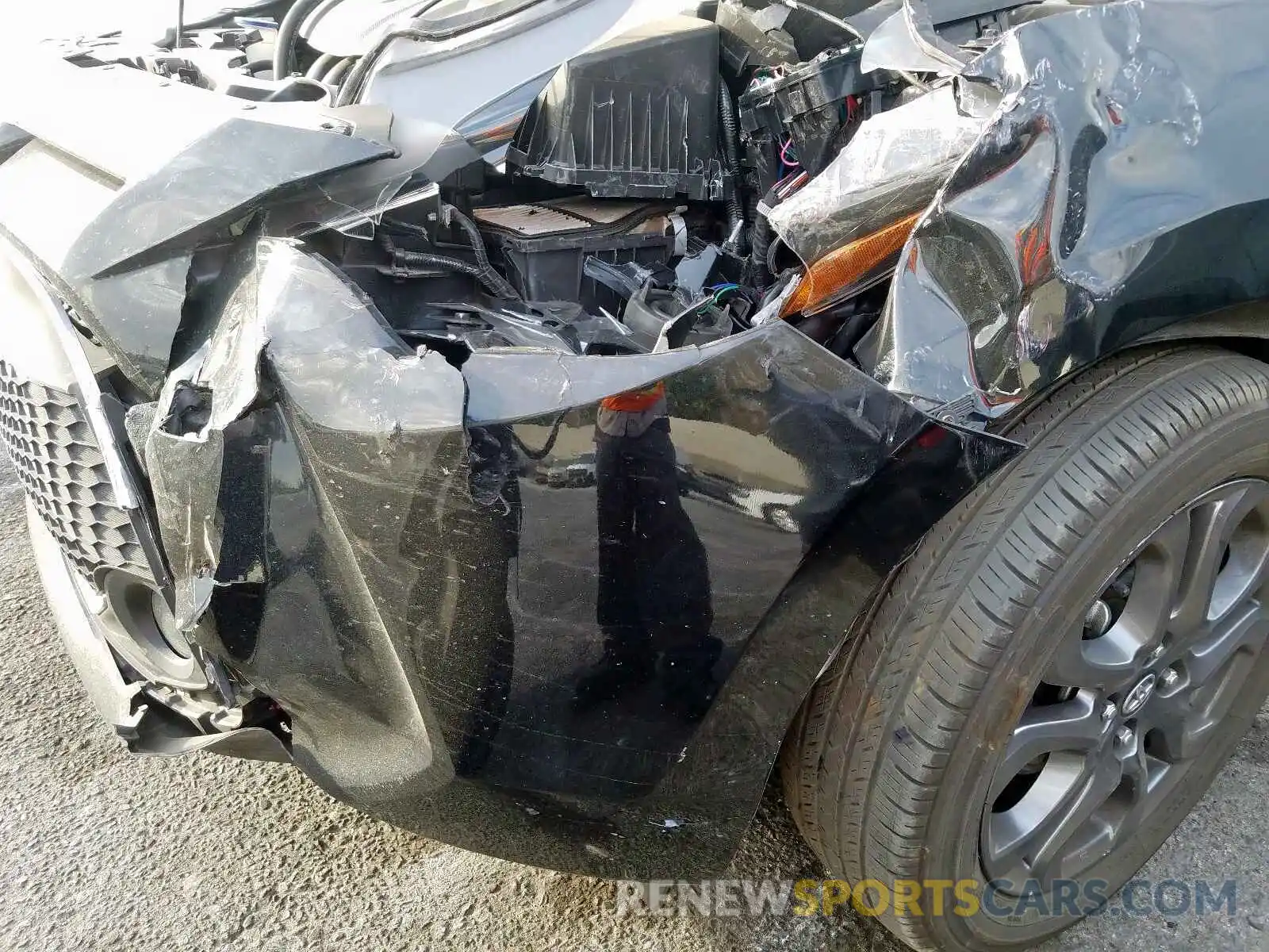 9 Фотография поврежденного автомобиля 3MYDLBYV5KY523965 TOYOTA YARIS 2019