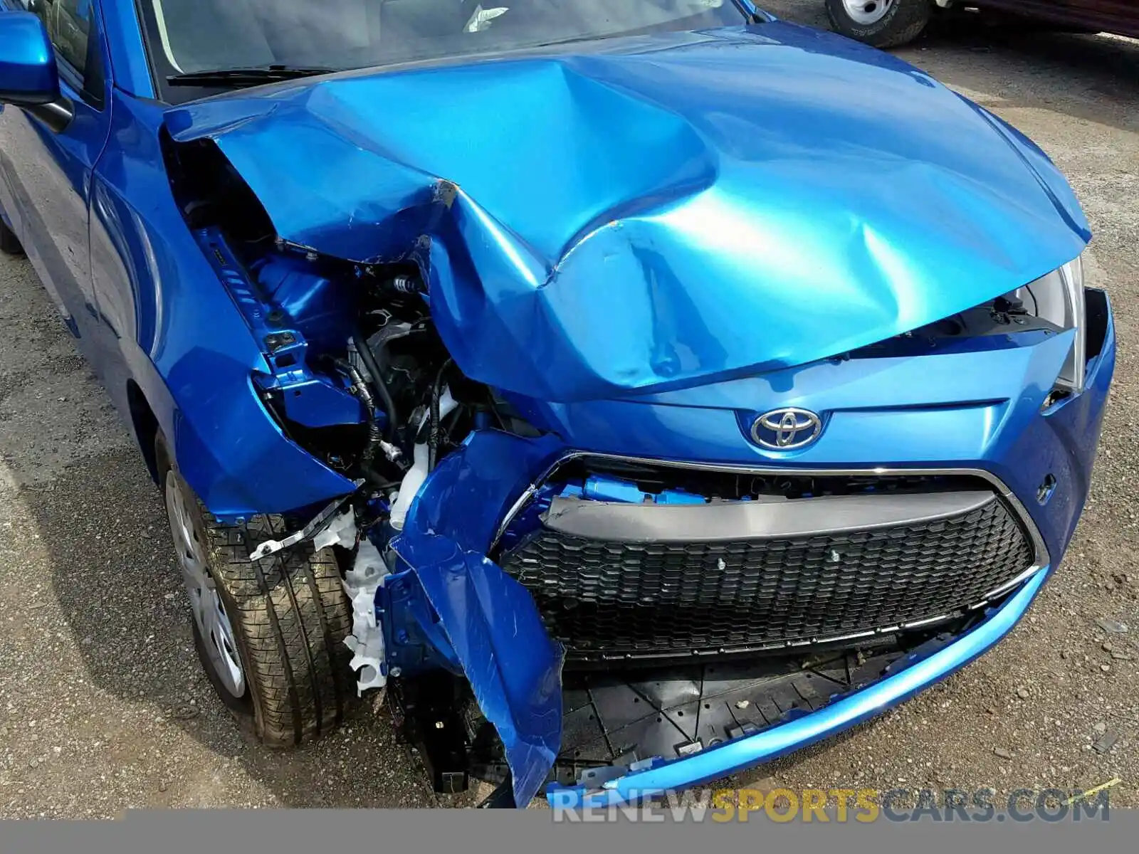 9 Photograph of a damaged car 3MYDLBYV6KY507760 TOYOTA YARIS 2019