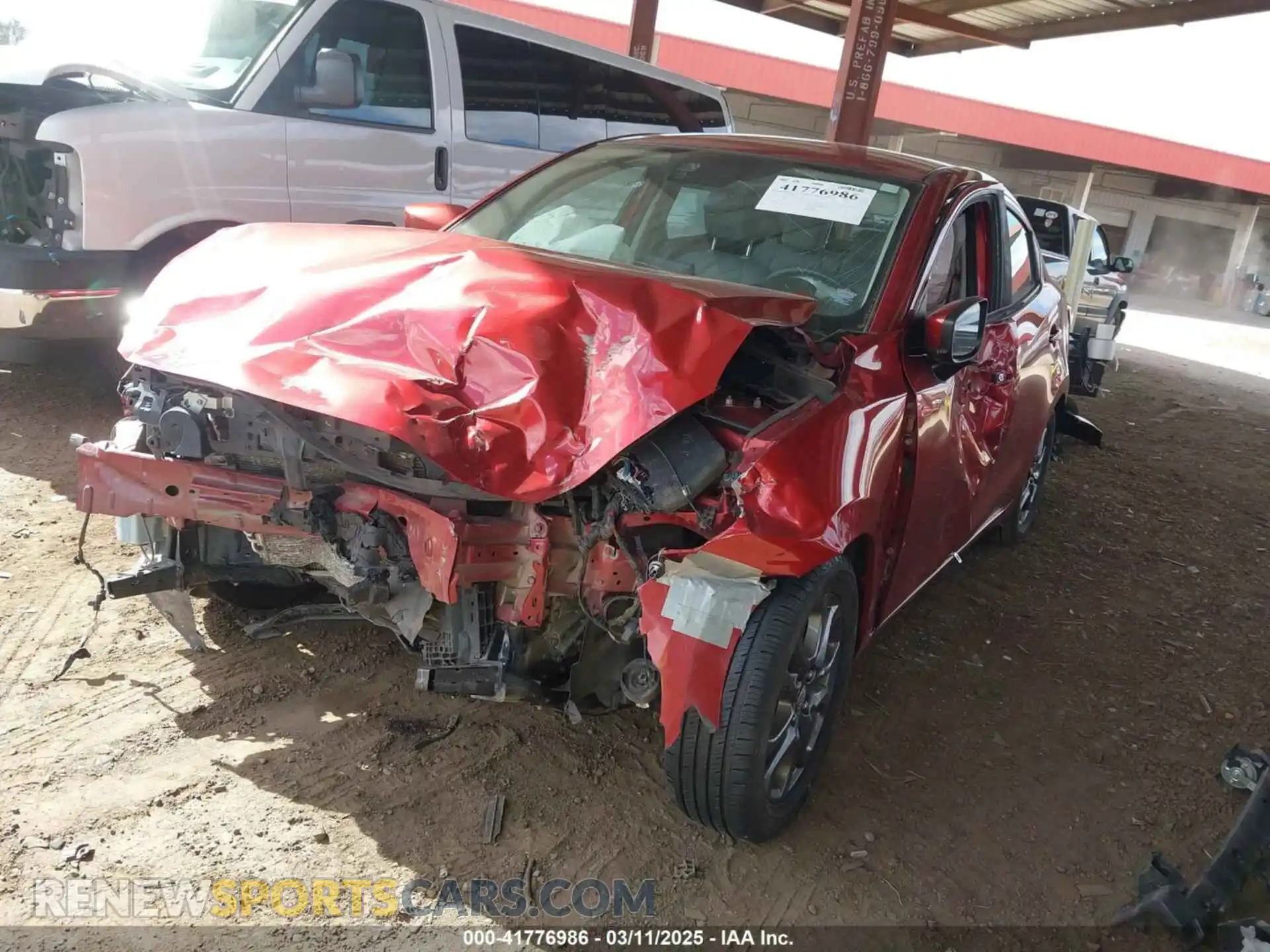 2 Фотография поврежденного автомобиля 3MYDLBYV7KY523076 TOYOTA YARIS 2019