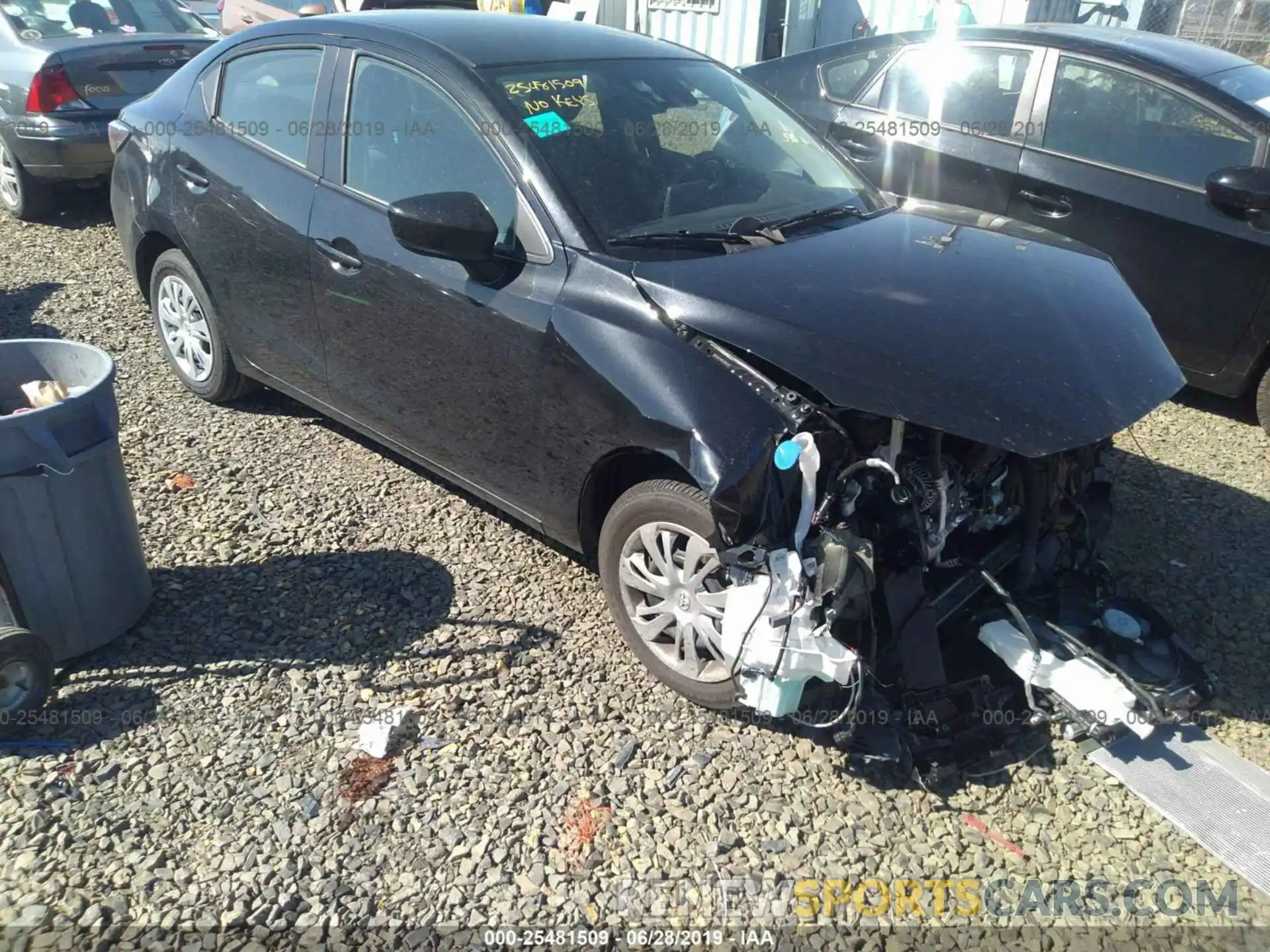 1 Photograph of a damaged car 3MYDLBYV8KY505072 TOYOTA YARIS 2019