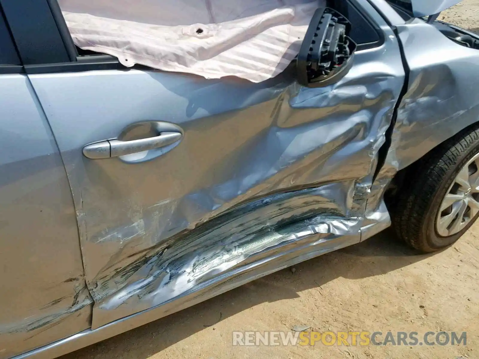 9 Photograph of a damaged car 3MYDLBYV9KY502844 TOYOTA YARIS 2019
