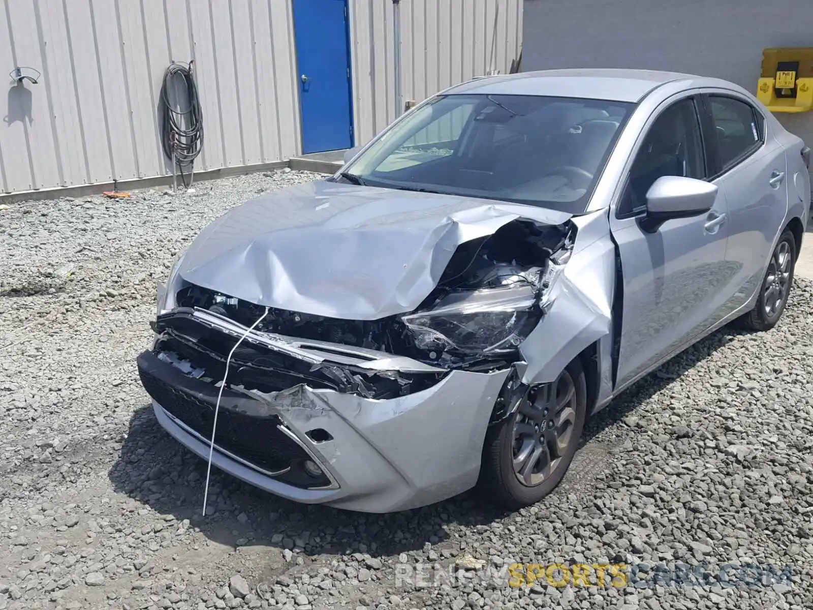 9 Photograph of a damaged car 3MYDLBYV9KY518798 TOYOTA YARIS 2019