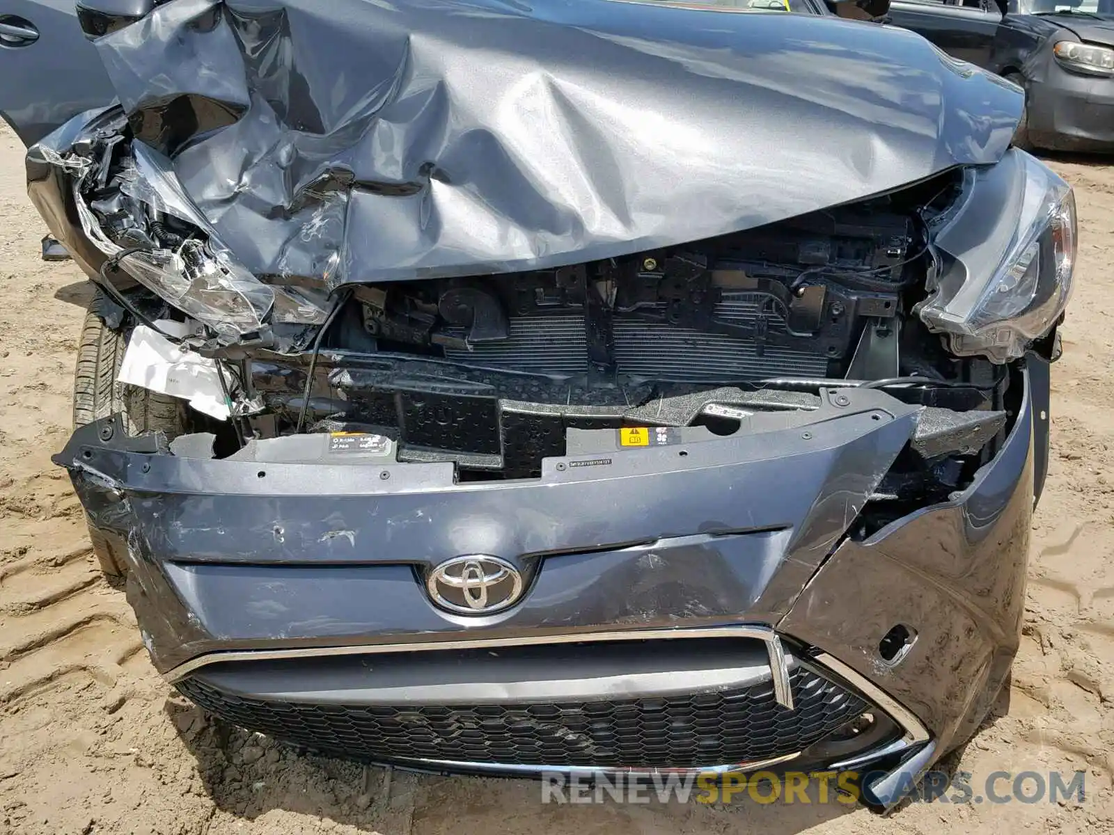 9 Photograph of a damaged car 3MYDLBYVXKY514727 TOYOTA YARIS 2019