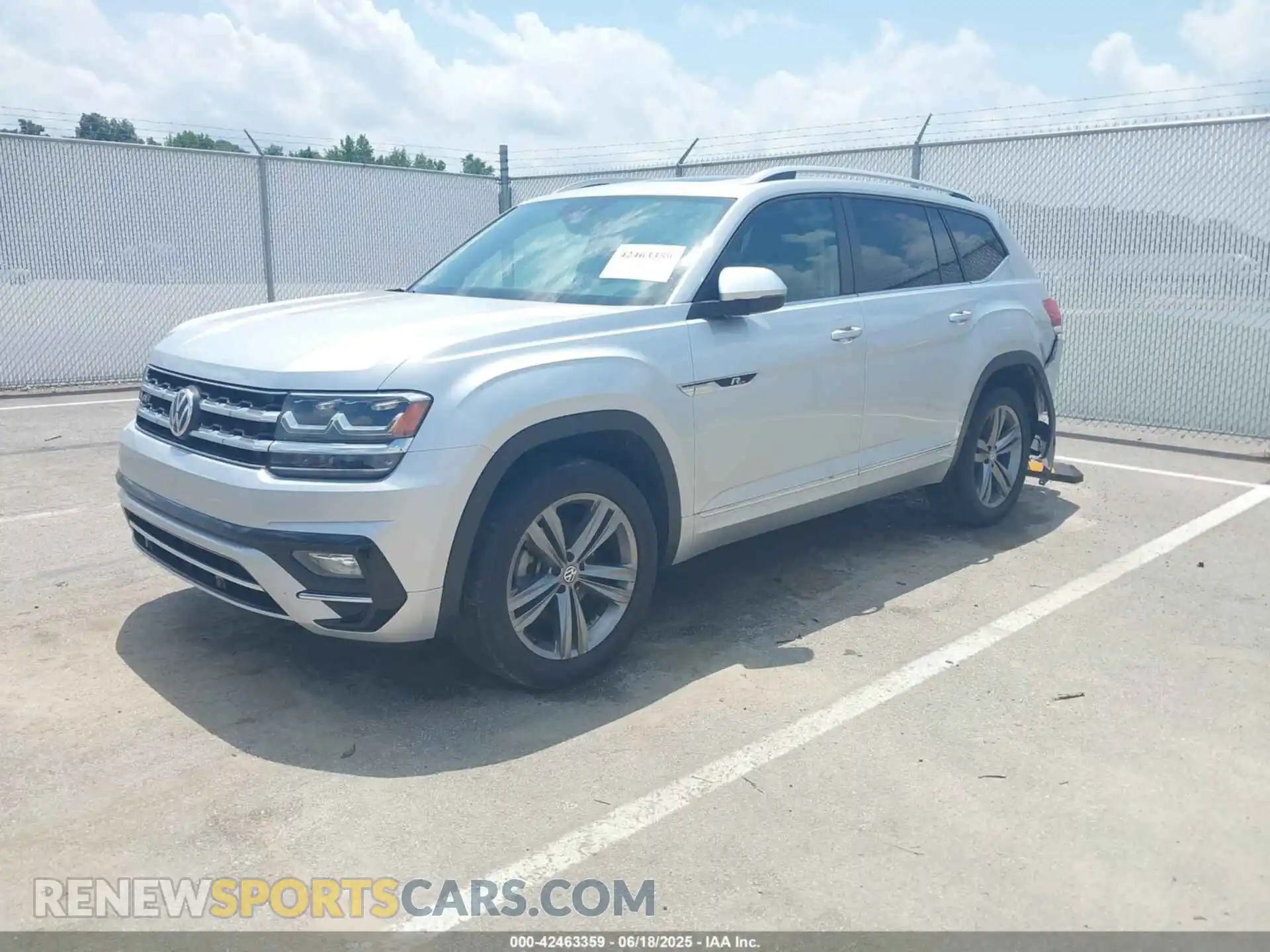 2 Photograph of a damaged car 1V2RR2CA1KC536548 VOLKSWAGEN ATLAS 2019