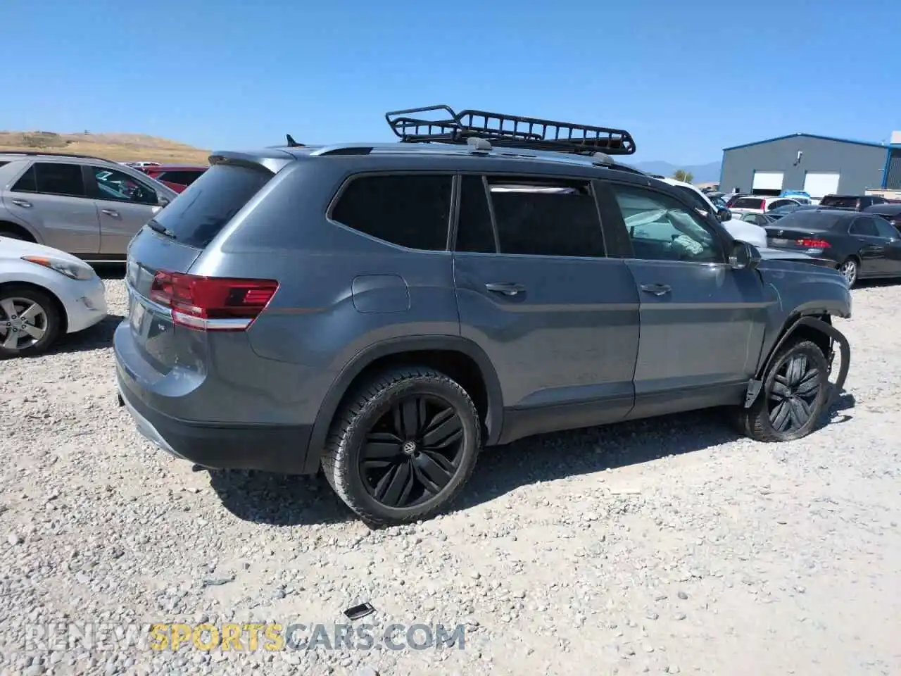 3 Photograph of a damaged car 1V2WR2CA5KC618866 VOLKSWAGEN ATLAS 2019