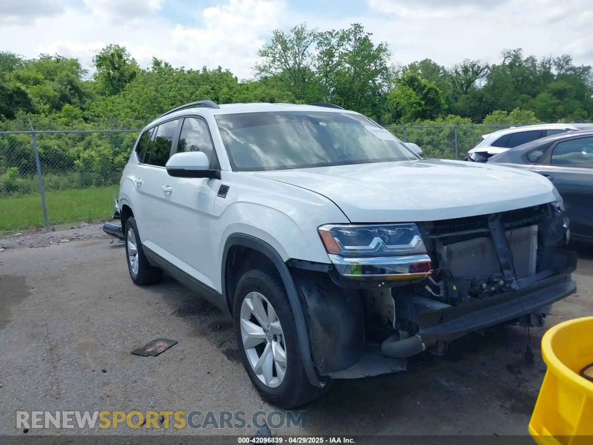 1 Photograph of a damaged car 1V2DP2CAXLC500407 VOLKSWAGEN ATLAS 2020