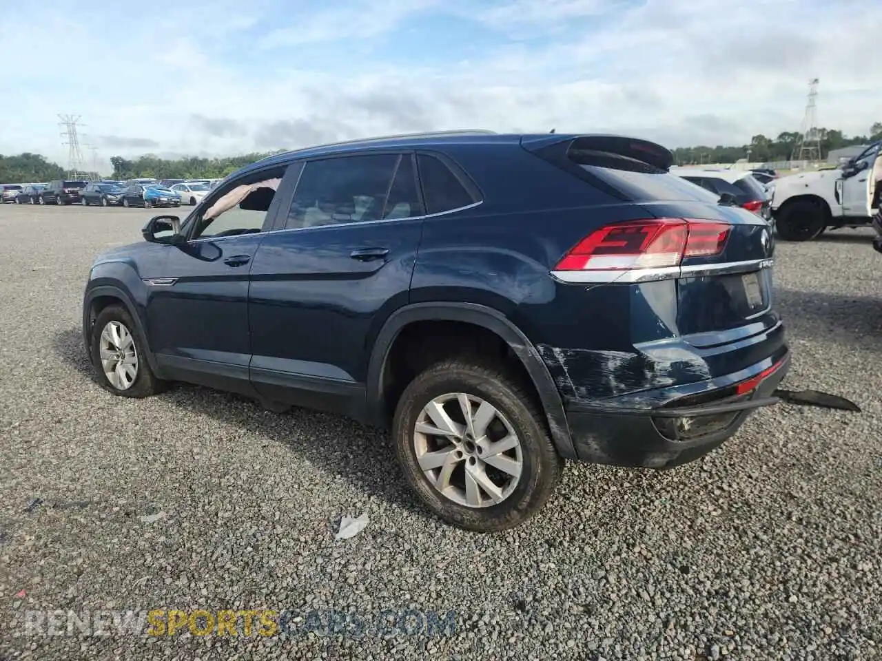 2 Photograph of a damaged car 1V2AC2CA1MC217619 VOLKSWAGEN ATLAS 2021