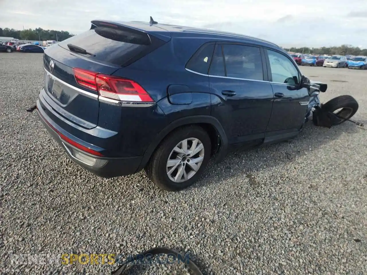3 Photograph of a damaged car 1V2AC2CA1MC217619 VOLKSWAGEN ATLAS 2021