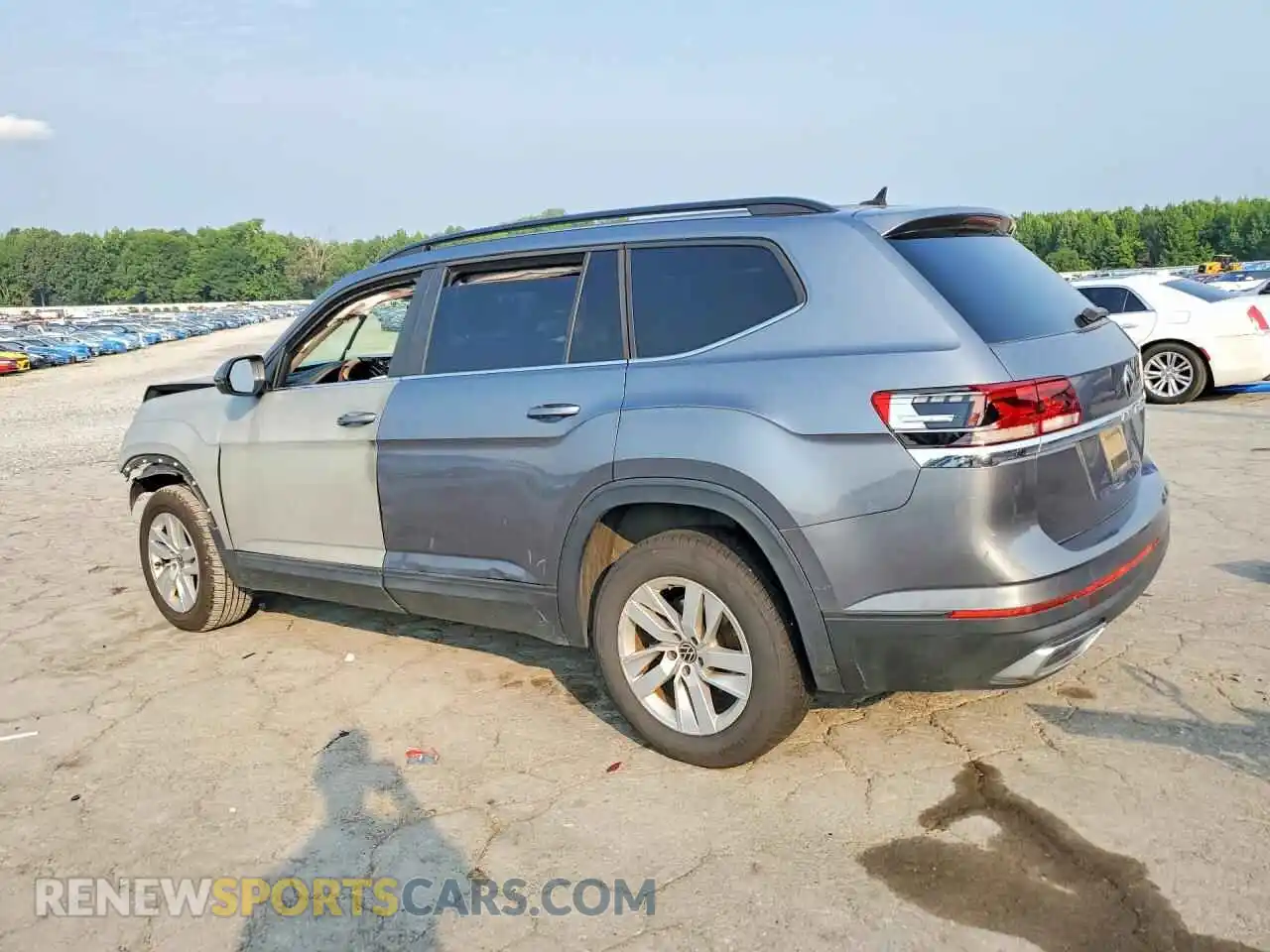 2 Photograph of a damaged car 1V2AP2CA0MC526101 VOLKSWAGEN ATLAS 2021