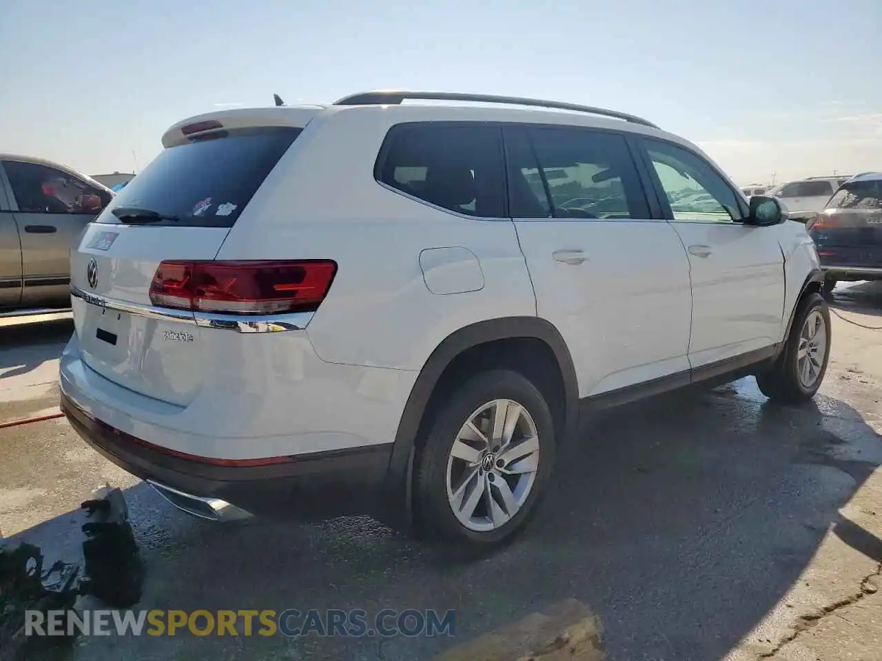 3 Photograph of a damaged car 1V2AP2CA4MC537814 VOLKSWAGEN ATLAS 2021