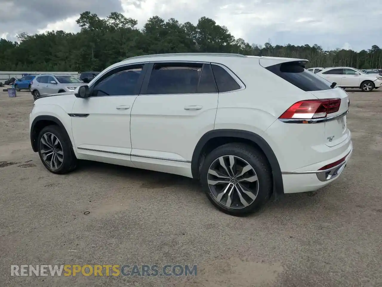 2 Photograph of a damaged car 1V2CE2CA7MC211567 VOLKSWAGEN ATLAS 2021
